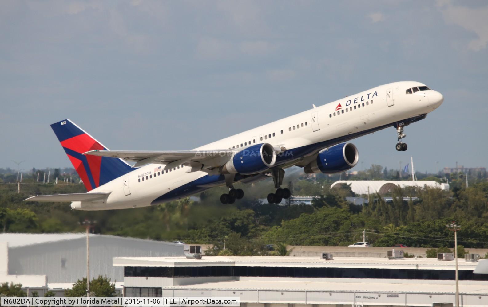 N682DA, 1993 Boeing 757-232 C/N 26958, Delta