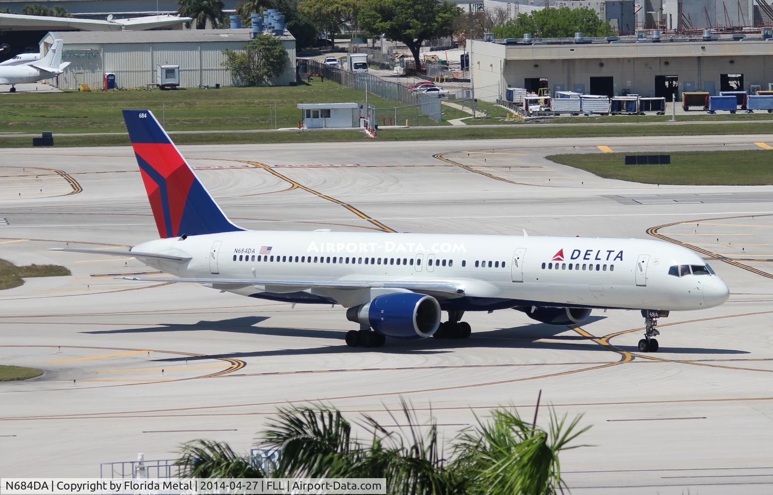 N684DA, 1993 Boeing 757-232 C/N 27104, Delta