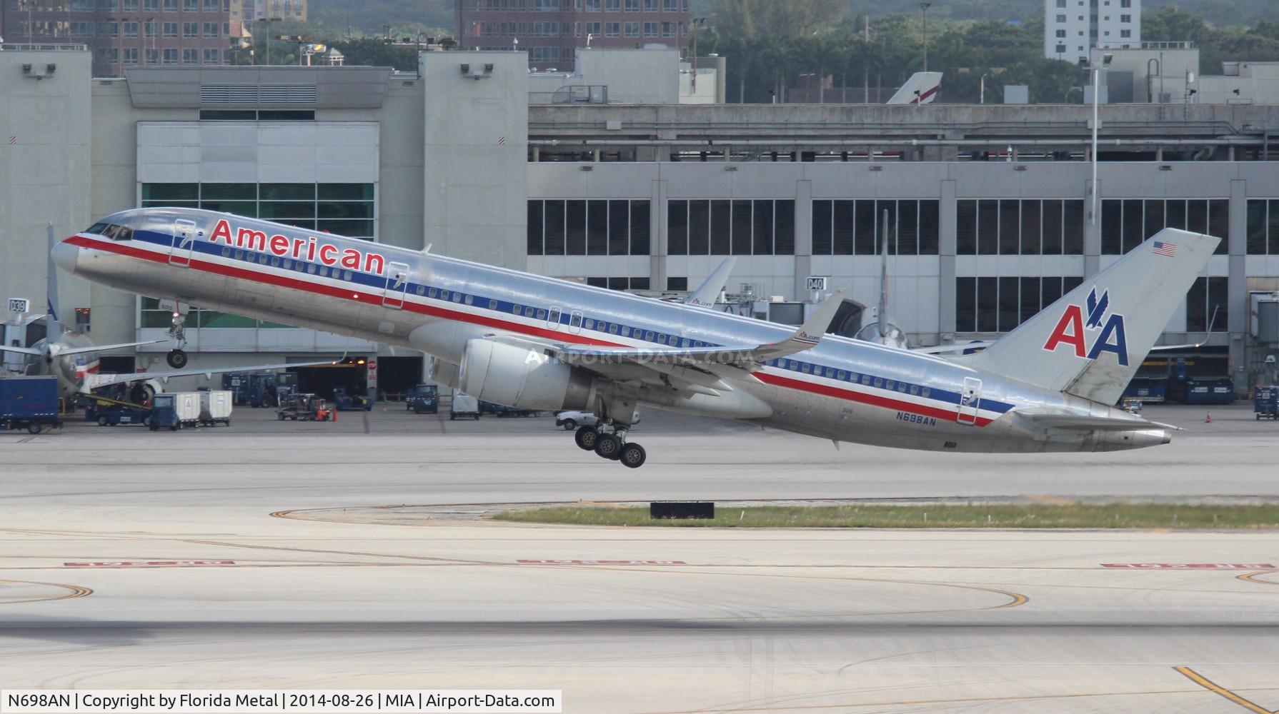 N698AN, 1994 Boeing 757-223 C/N 26980, American