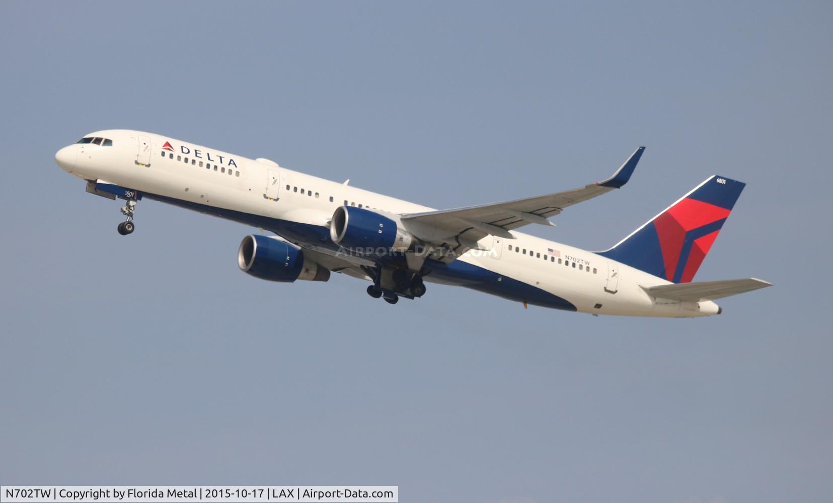 N702TW, 1996 Boeing 757-2Q8 C/N 28162, Delta