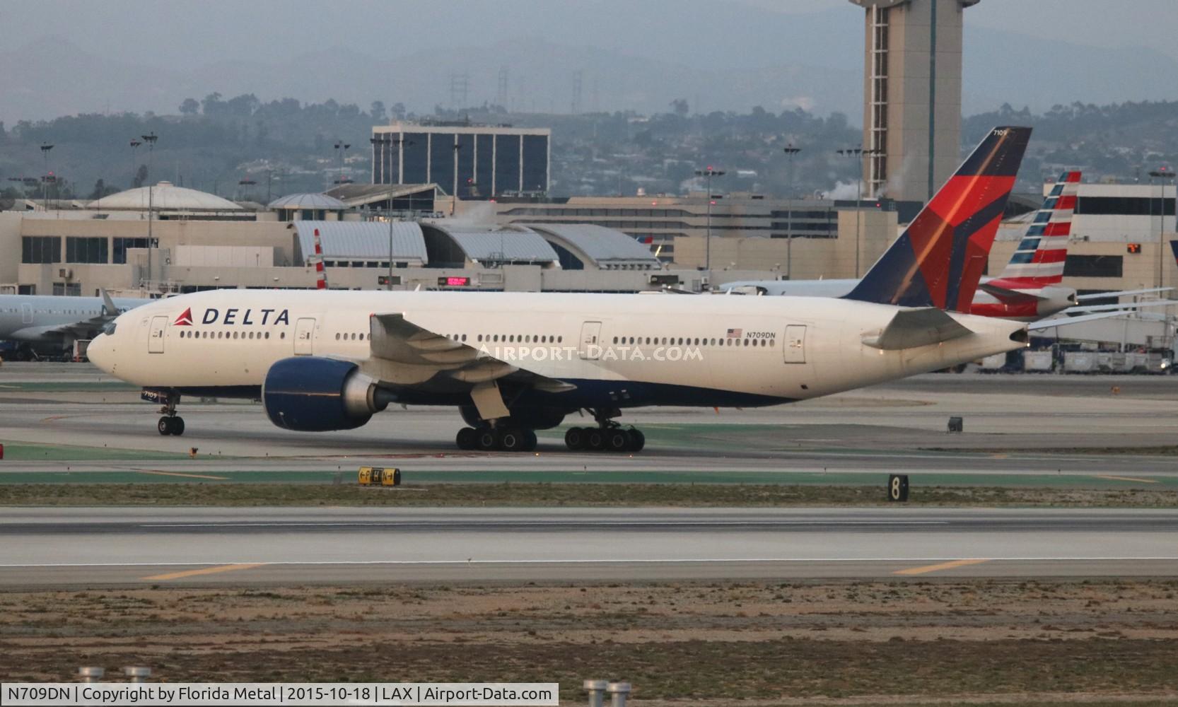 N709DN, 2010 Boeing 777-232/LR C/N 40559, Delta