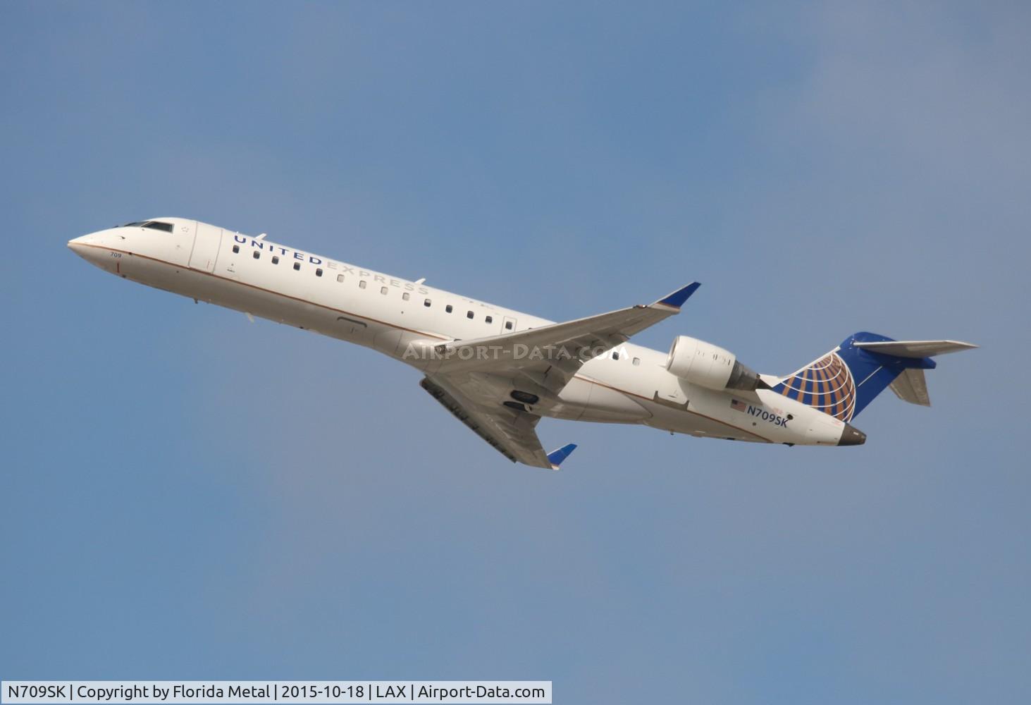 N709SK, 2004 Bombardier CRJ-701ER (CL-600-2C10) Regional Jet C/N 10159, United Express