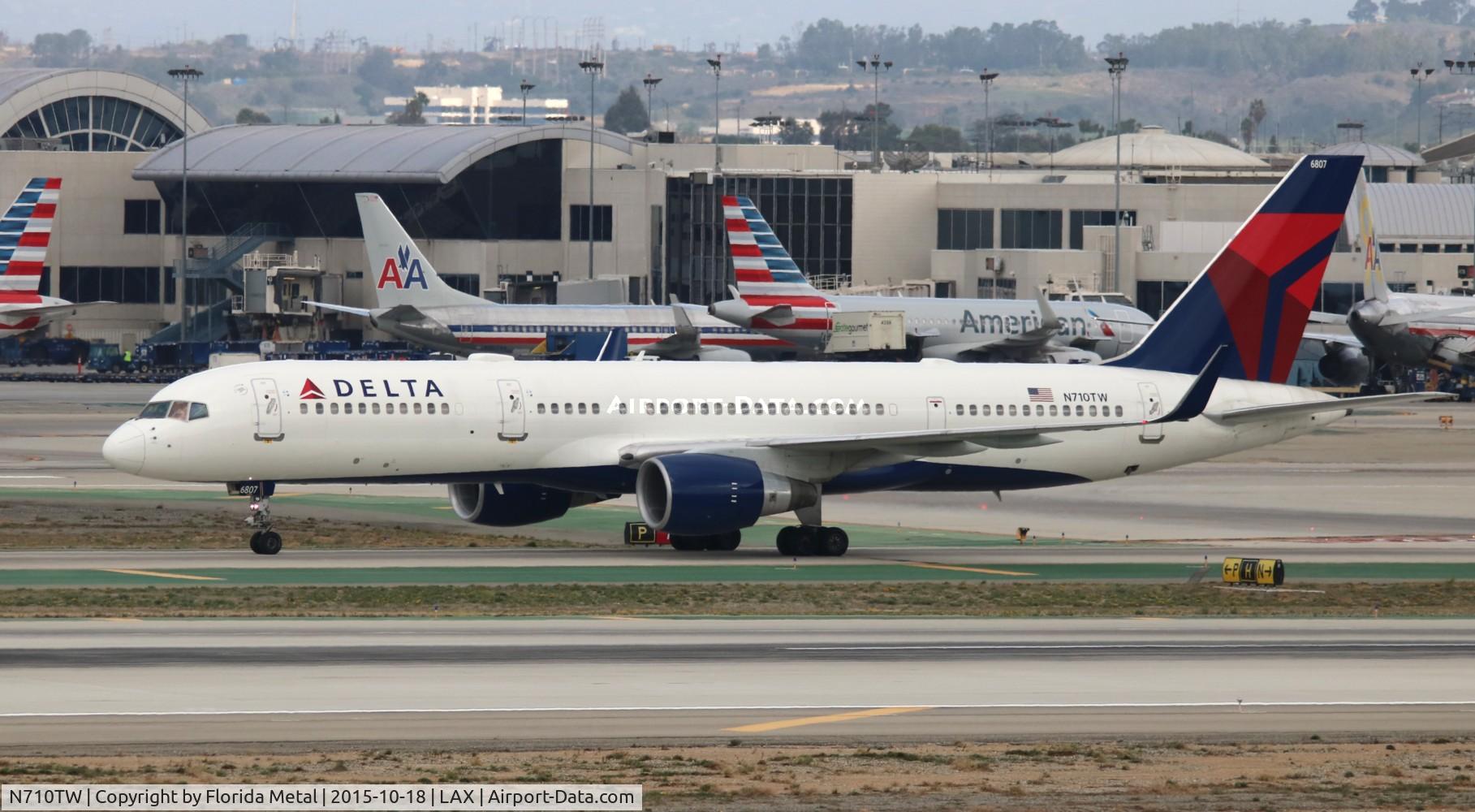 N710TW, 1997 Boeing 757-2Q8 C/N 28169, Delta