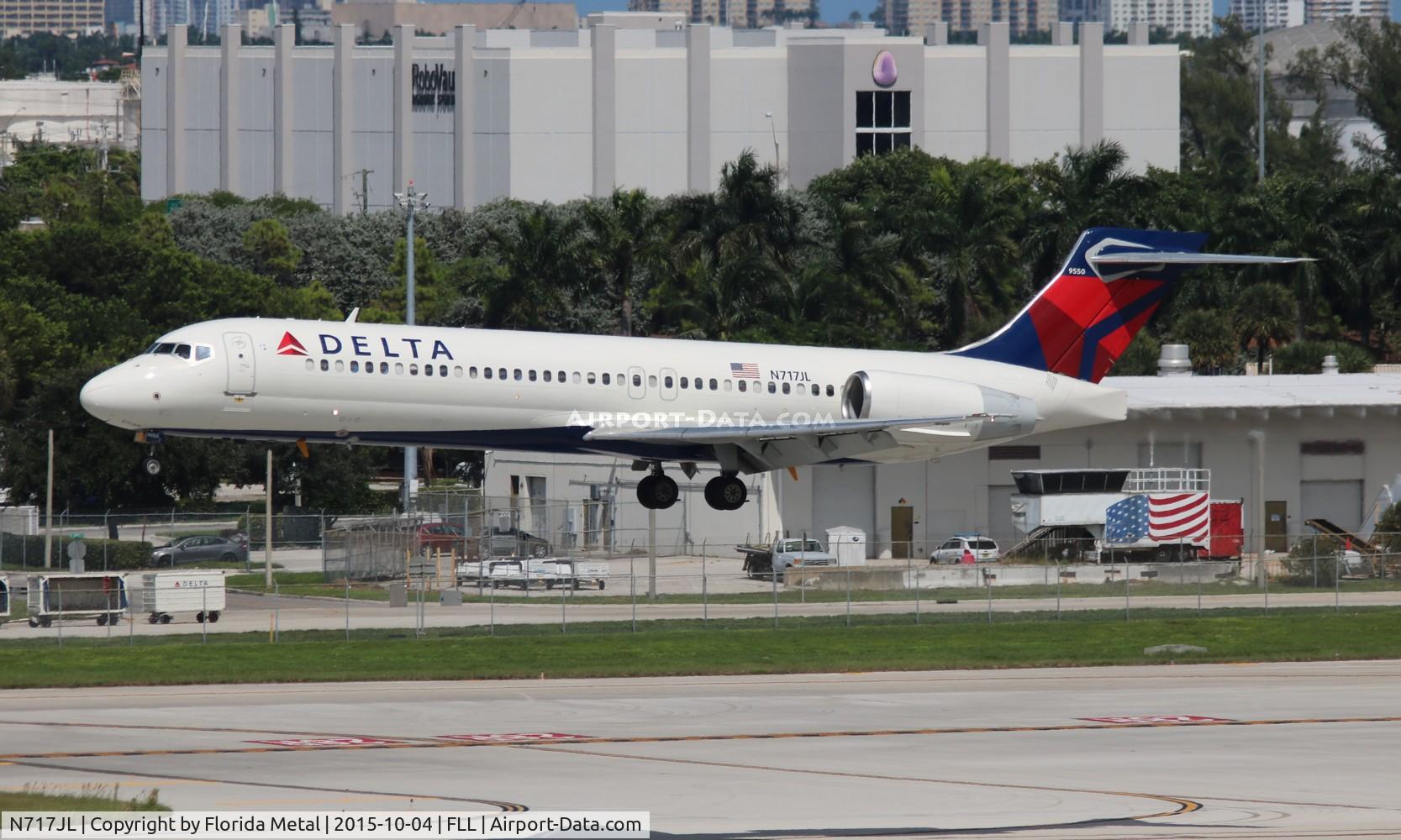N717JL, 2002 Boeing 717-200 C/N 55042, Delta