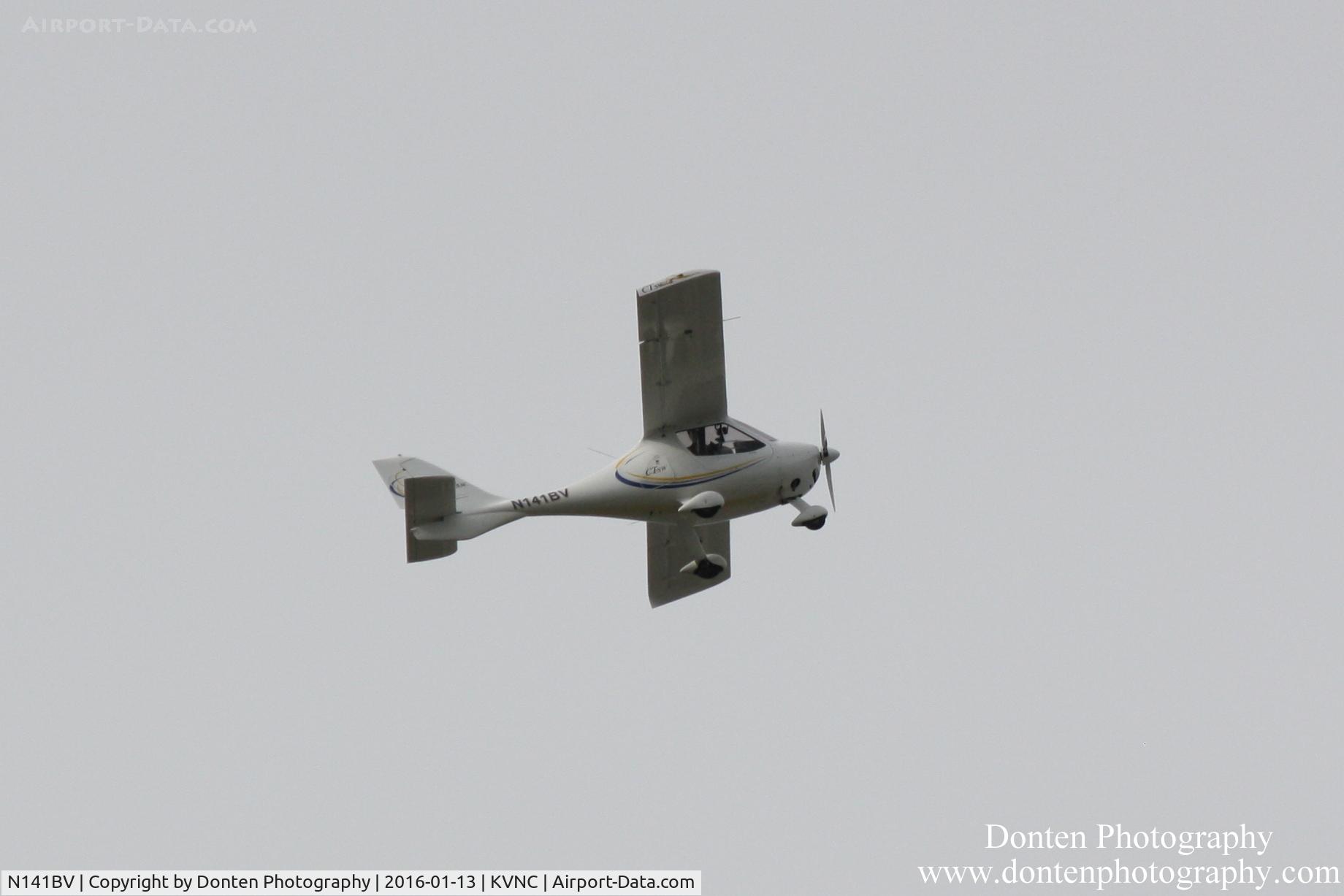 N141BV, 2006 Flight Design CTSW C/N 06-11-24, Flight Design CT (N141BV) departs Venice Municipal Airport