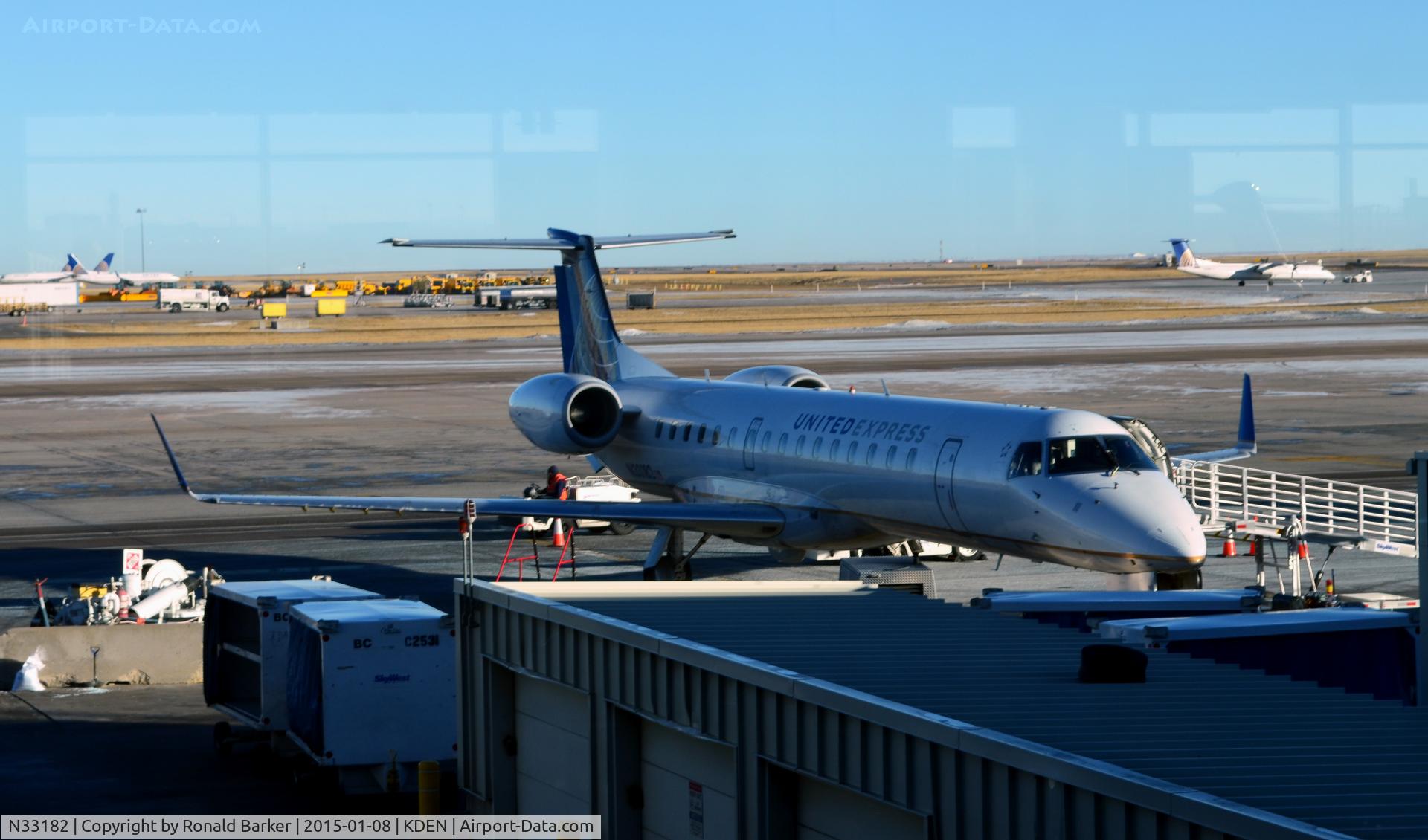 N33182, 2005 Embraer ERJ-145XR (EMB-145XR) C/N 14500909, At the gate Denver
