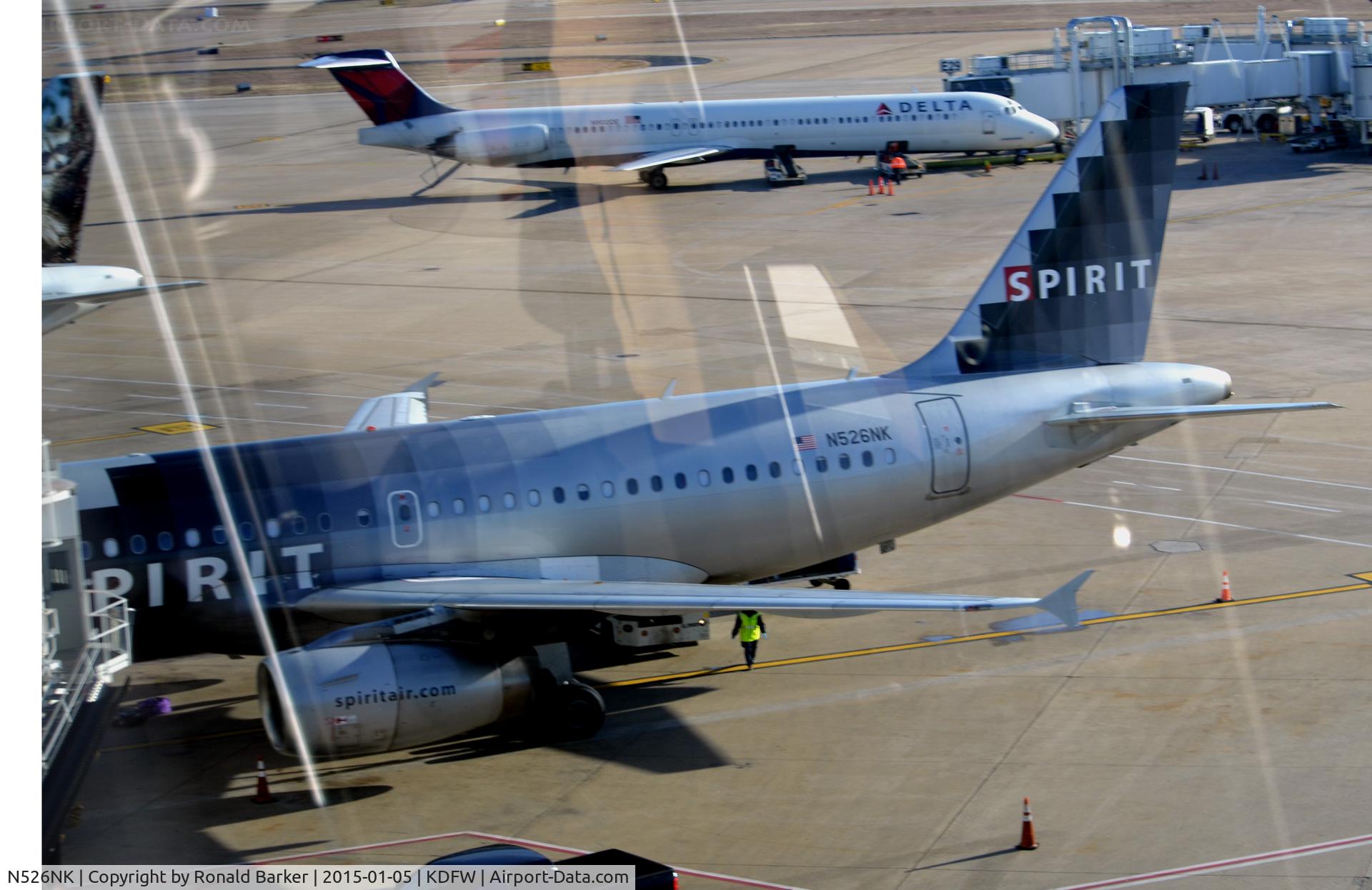 N526NK, 2006 Airbus A319-132 C/N 2963, At the gate DFW