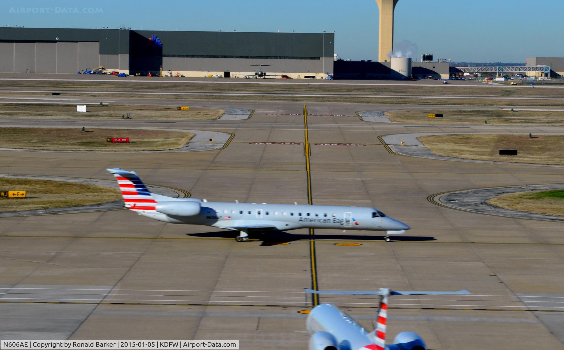 N606AE, 1998 Embraer ERJ-145LR (EMB-145LR) C/N 145062, Taxi DFW