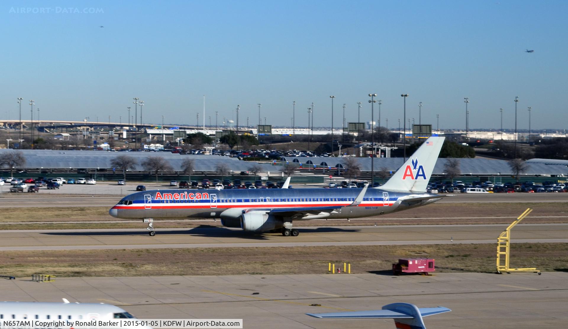 N657AM, 1991 Boeing 757-223 C/N 24615, Taxi DFW