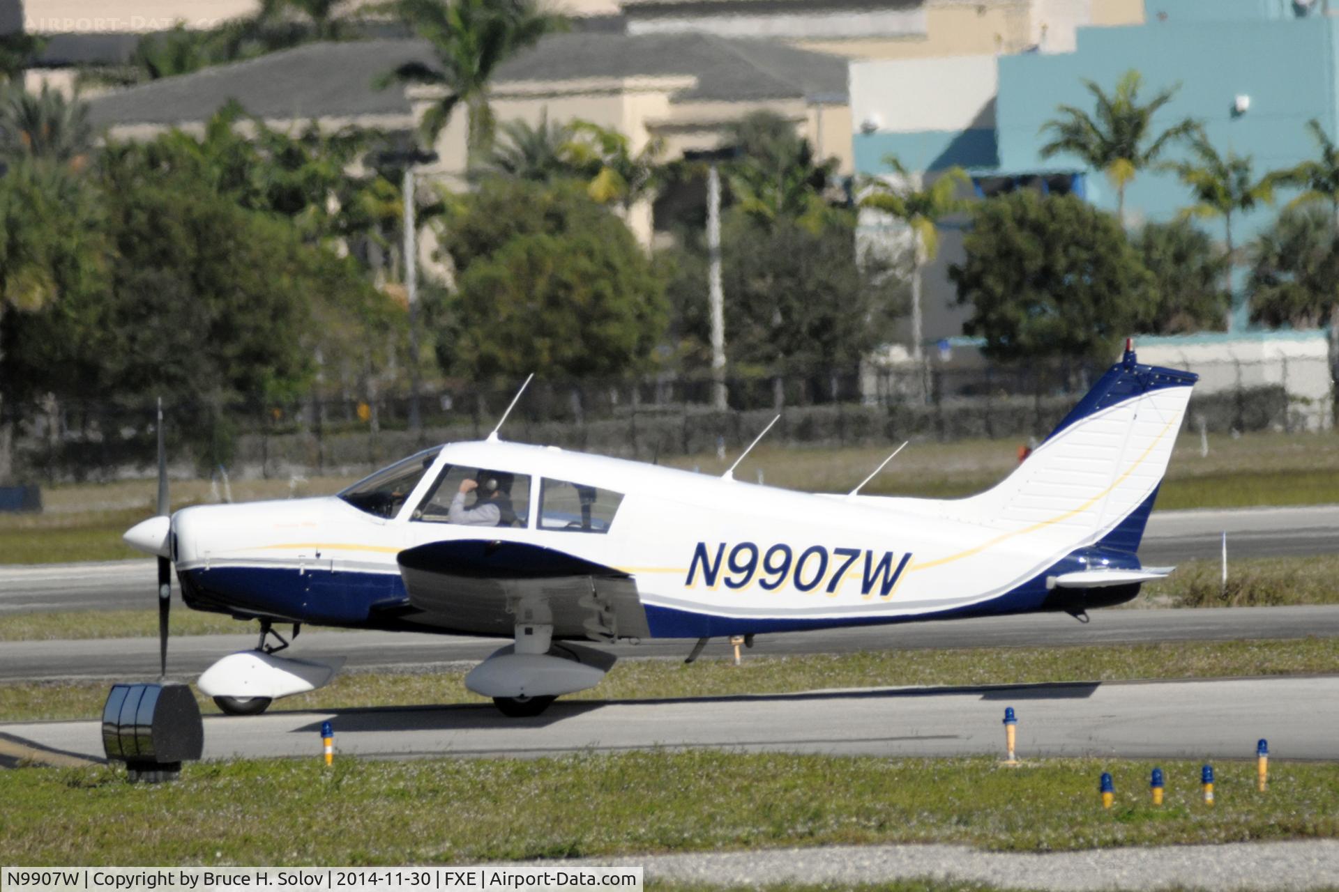 N9907W, 1967 Piper PA-28-140 C/N 28-23427, Ready for departure