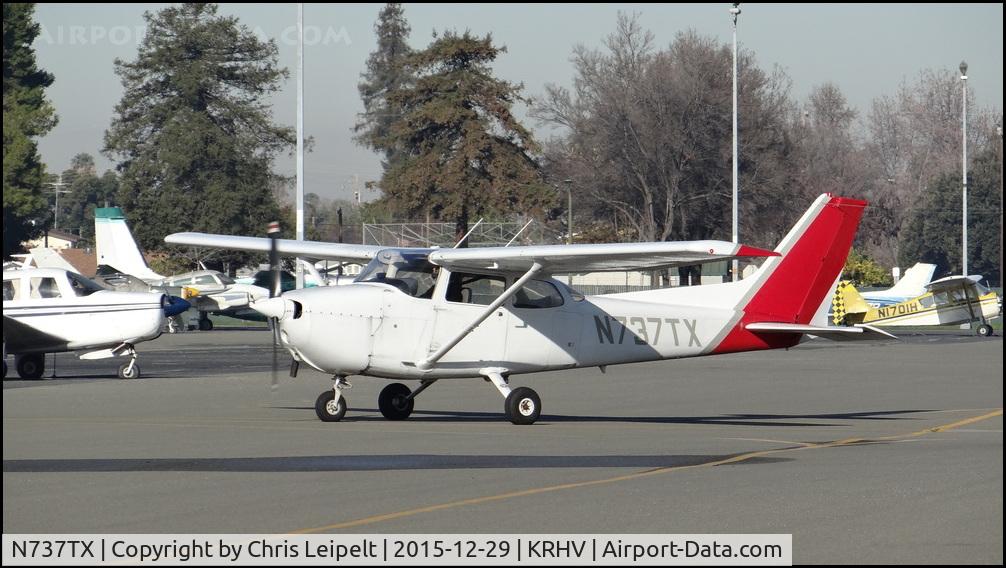 N737TX, 1977 Cessna 172N C/N 17269672, Locally-based 1977 Cessna 172N taxing out for departure at Reid Hillview Airport, San Jose, CA.