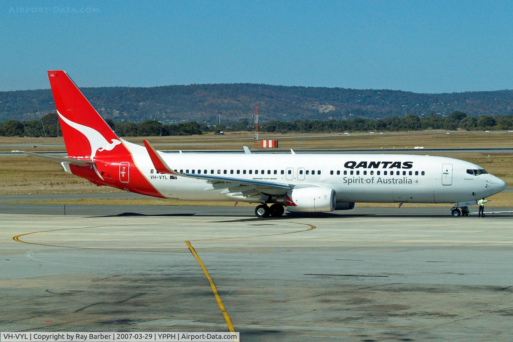 VH-VYL, 2008 Boeing 737-838 C/N 34184, Boeing 737-838 [34184] (QANTAS) Perth-International~VH 29/03/2007