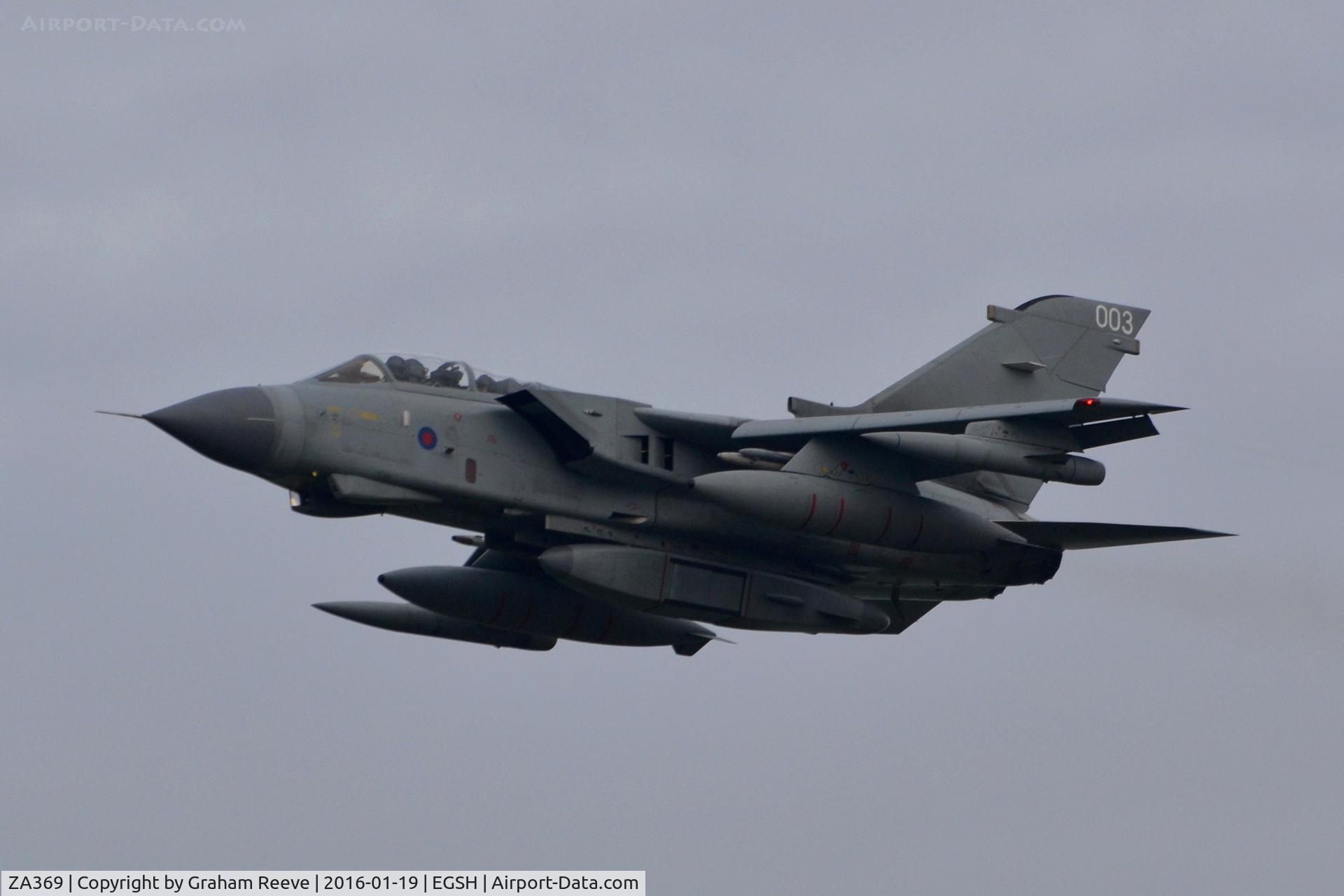 ZA369, 1982 Panavia Tornado GR.4A C/N 166/BS051/3083, Departing from Norwich.