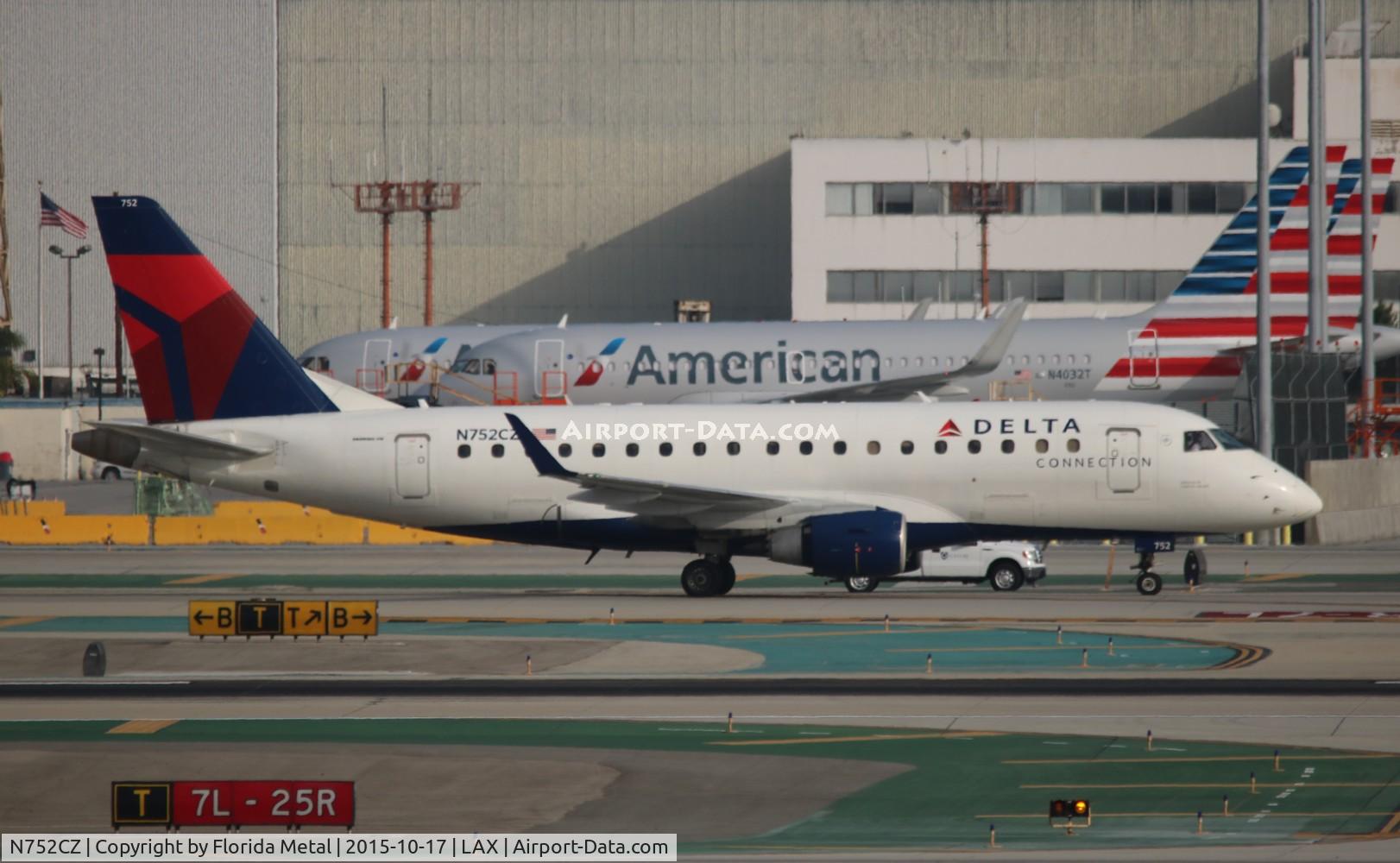 N752CZ, 2008 Embraer 170LR (ERJ-170-100LR) C/N 17000255, Delta Connection