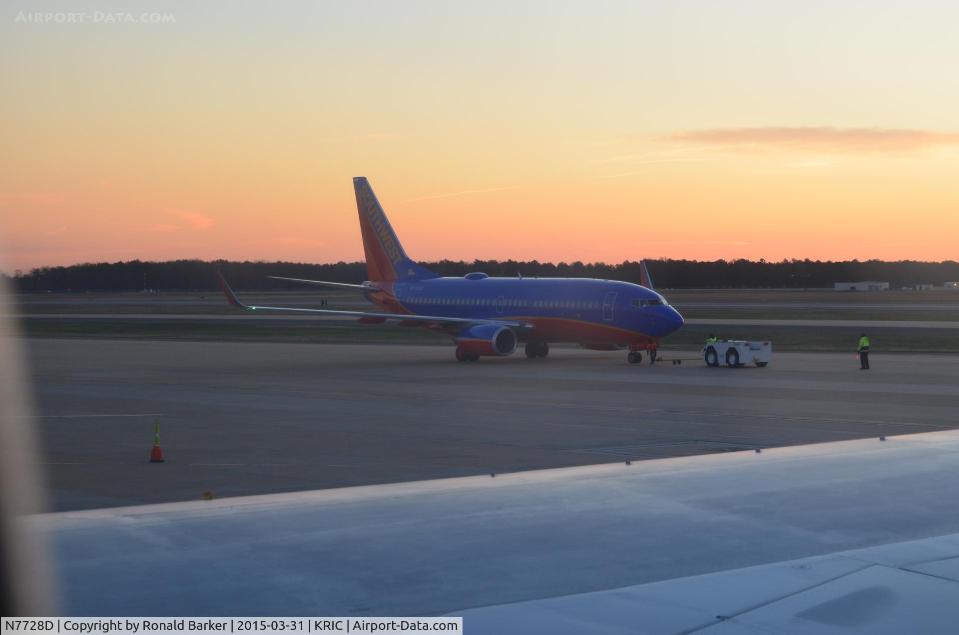 N7728D, 2006 Boeing 737-7BD C/N 33925, Former AirTran  Dawn pushback Richmond