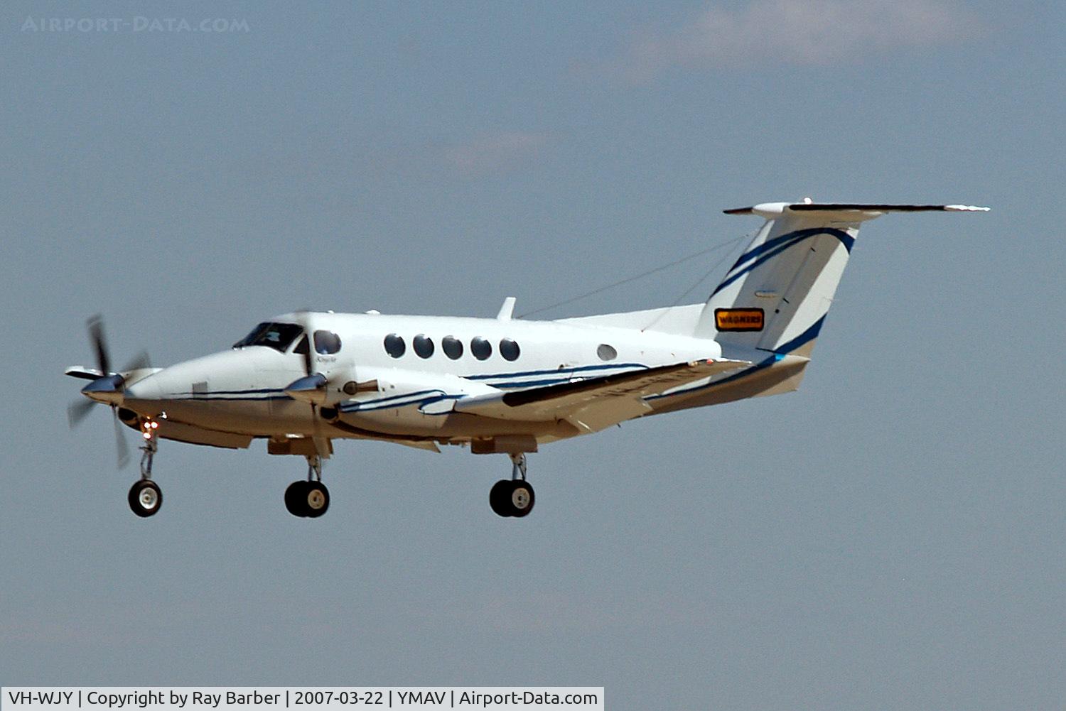 VH-WJY, 2004 Raytheon B200 King Air C/N BB-1875, Beech B200 Super King Air [BB-1875] Avalon~VH 22/03/2007
