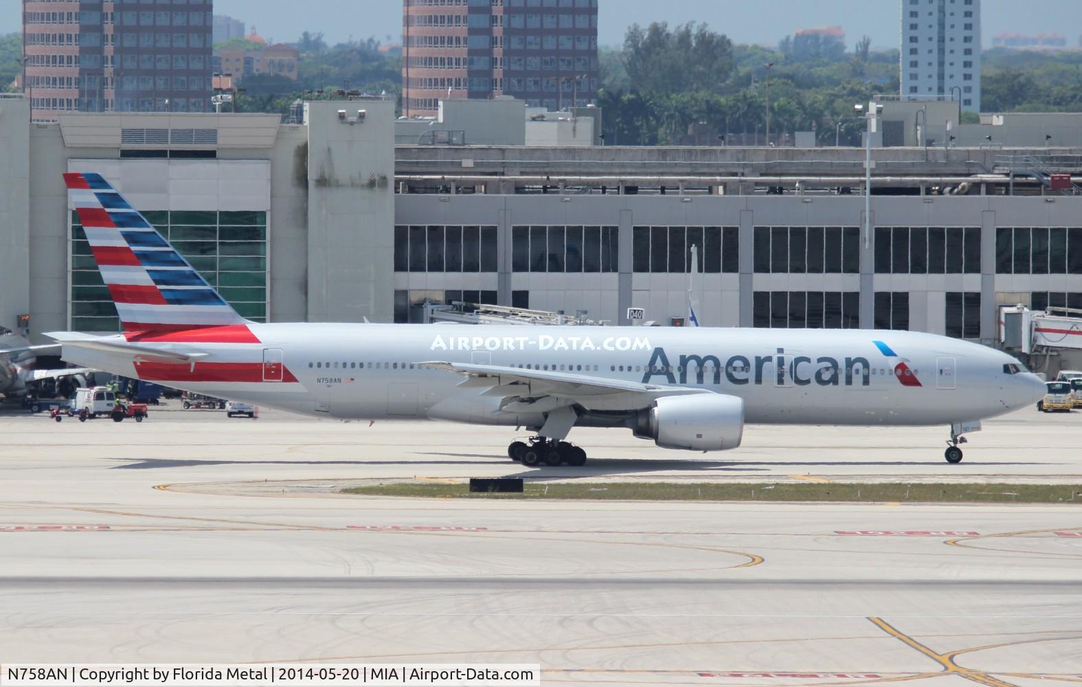 N758AN, 2001 Boeing 777-223 C/N 32637, American