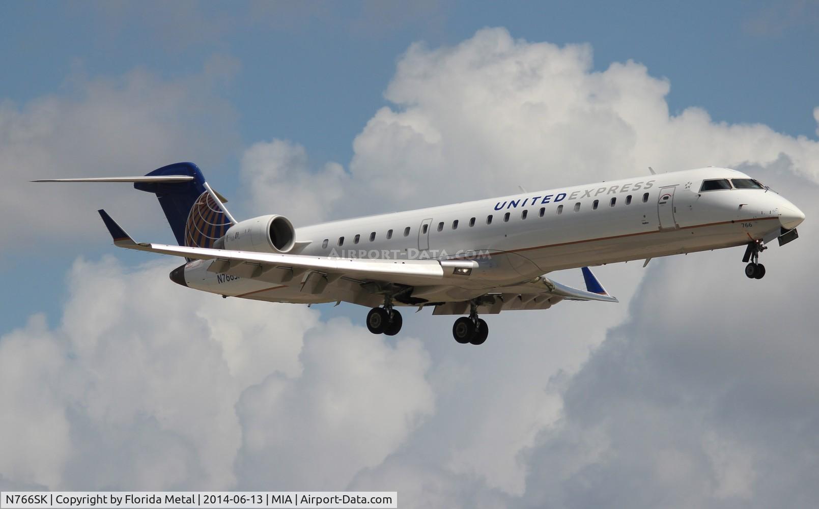 N766SK, 2005 Bombardier CRJ-702 (CL-600-2C10) Regional Jet C/N 10232, United Express