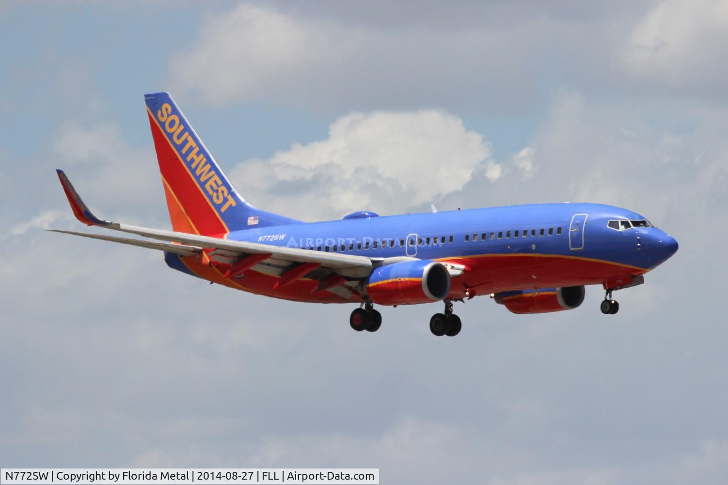 N772SW, 2000 Boeing 737-7H4 C/N 27880, Southwest