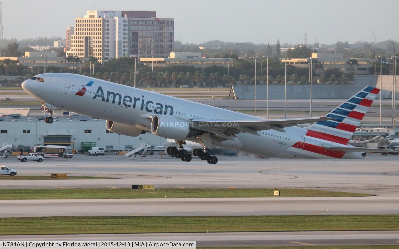 N784AN, 2000 Boeing 777-223 C/N 29588, American