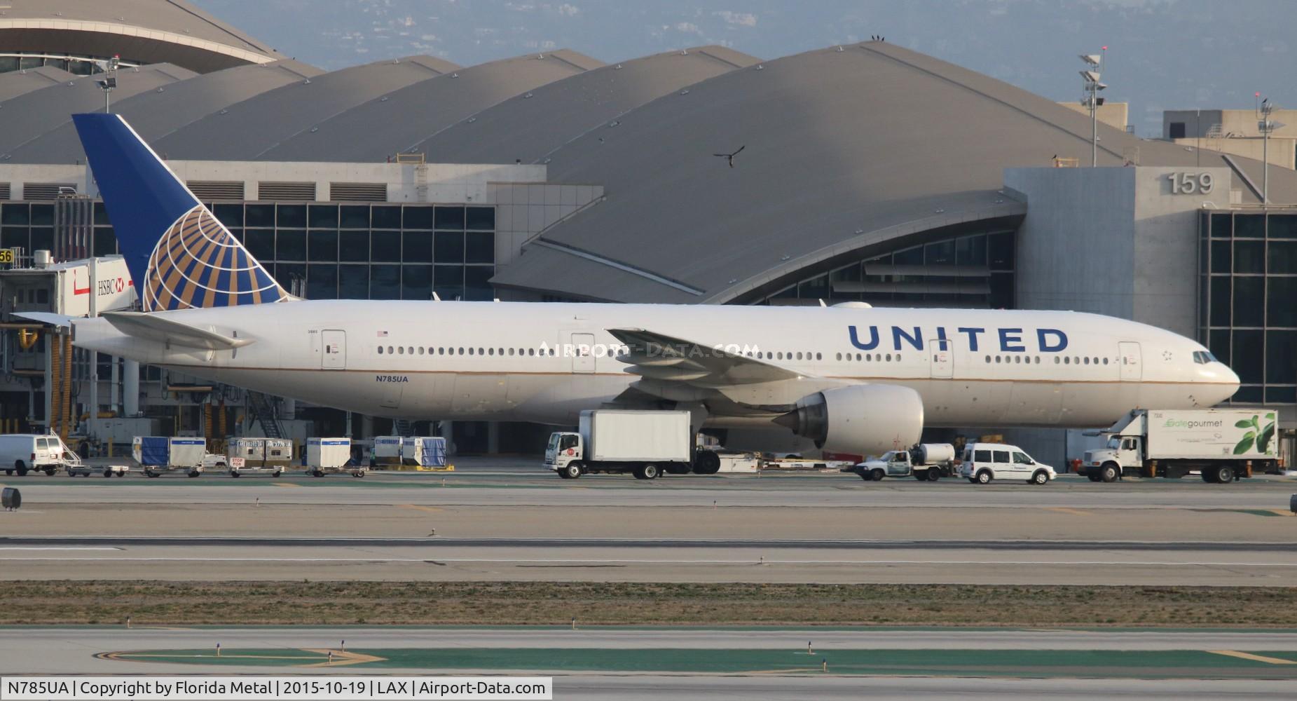 N785UA, 1997 Boeing 777-222 C/N 26954, United