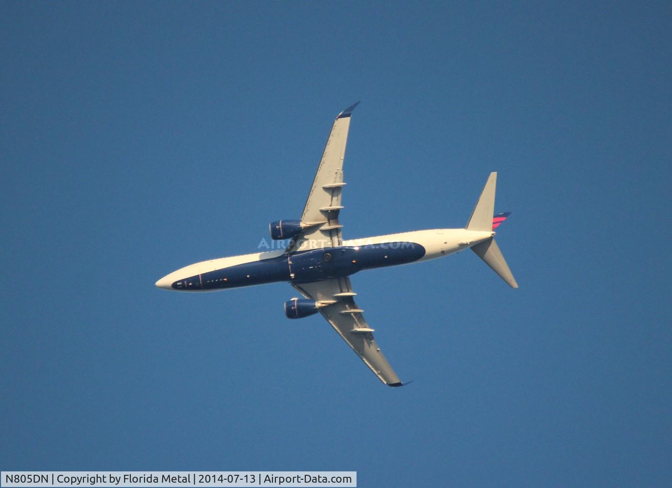N805DN, 2013 Boeing 737-932/ER C/N 31913, Delta 737-900 over Livonia Michigan on it's way to DTW from ATL