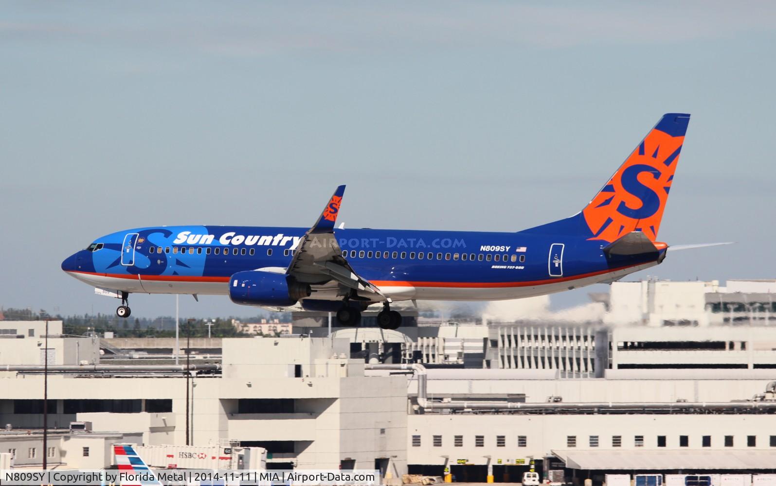N809SY, 2005 Boeing 737-8Q8 C/N 30683, Sun Country