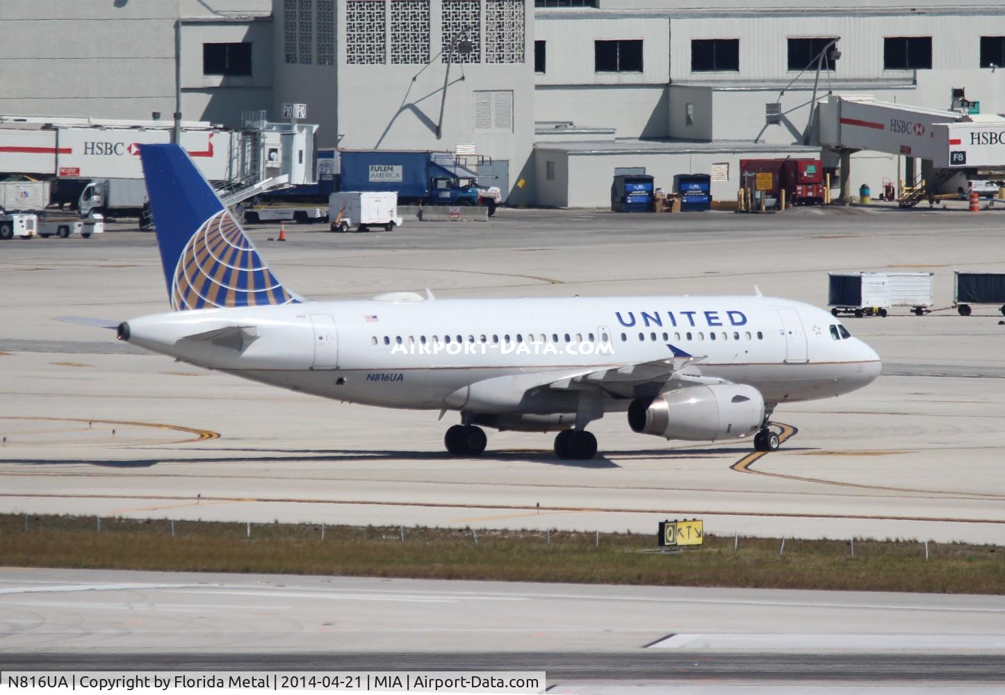 N816UA, 1998 Airbus A319-131 C/N 871, United