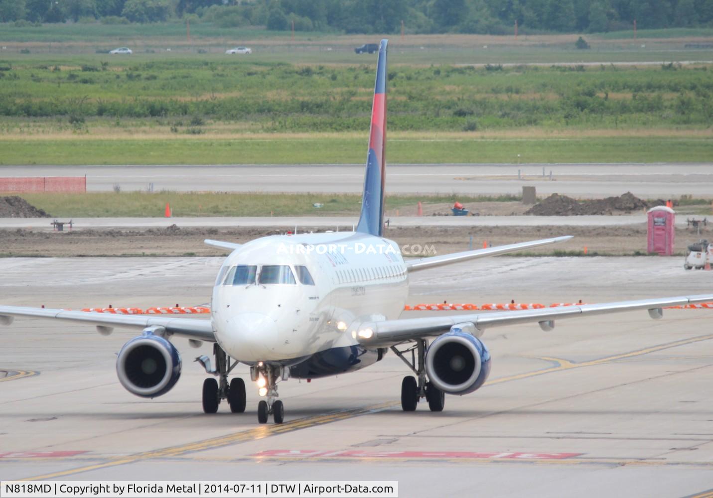 N818MD, 2004 Embraer 170SU (ERJ-170-100SU) C/N 17000039, Delta Connection
