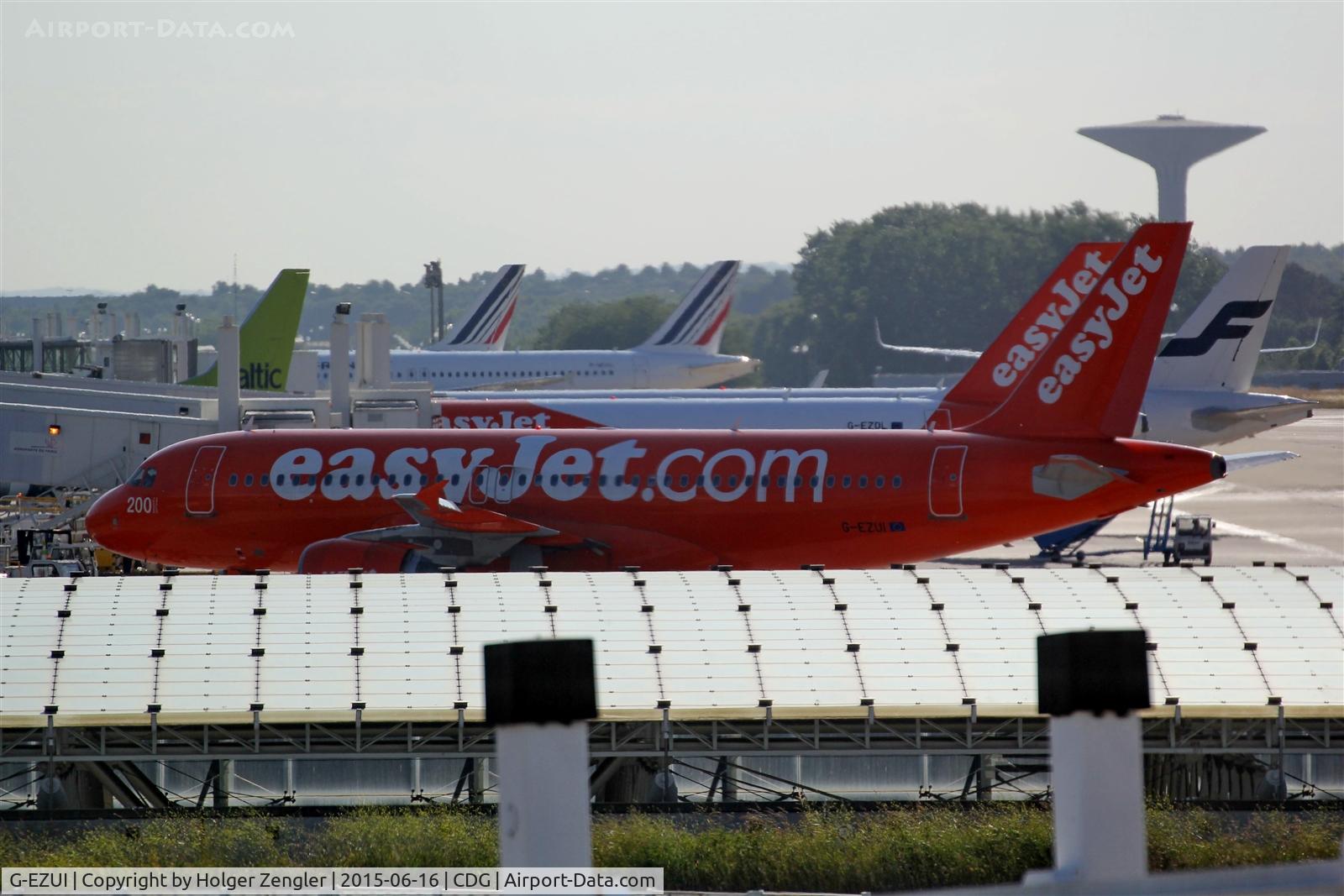 G-EZUI, 2011 Airbus A320-214 C/N 4721, New colors for easy jets....