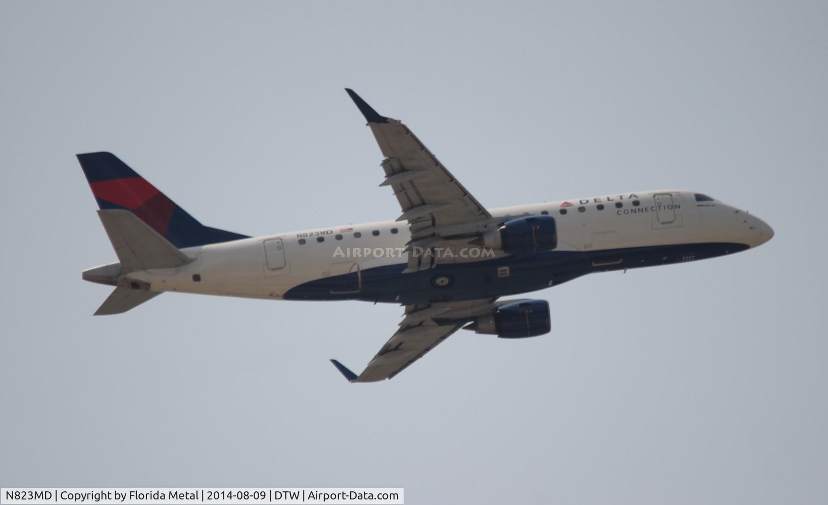 N823MD, 2005 Embraer 170SU (ERJ-170-100SU) C/N 17000044, Delta Connection