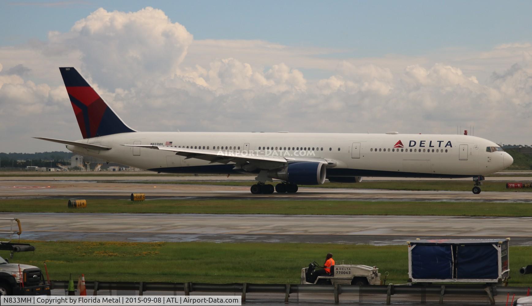 N833MH, 2000 Boeing 767-432/ER C/N 29706, Delta