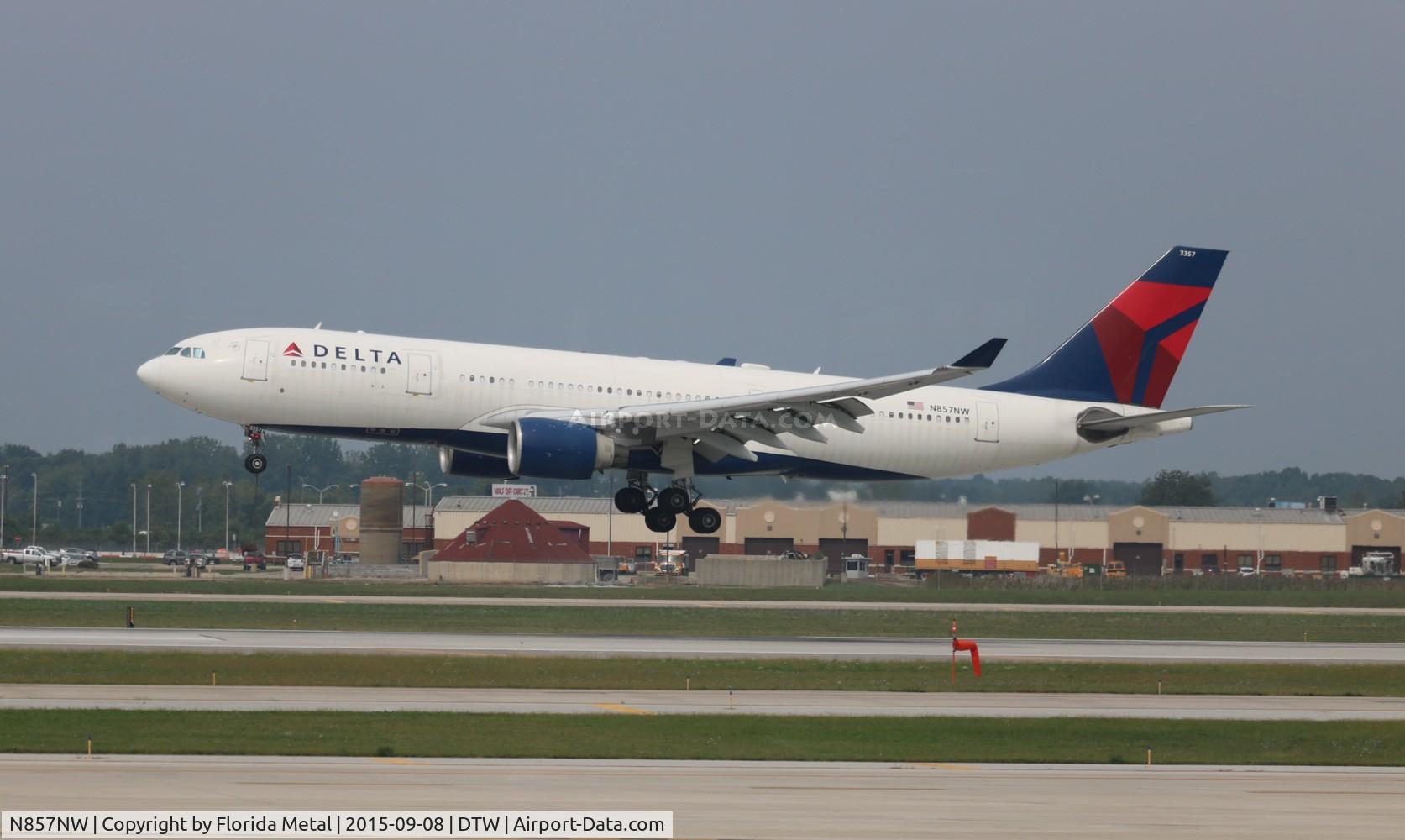 N857NW, 2004 Airbus A330-223 C/N 0633, Delta