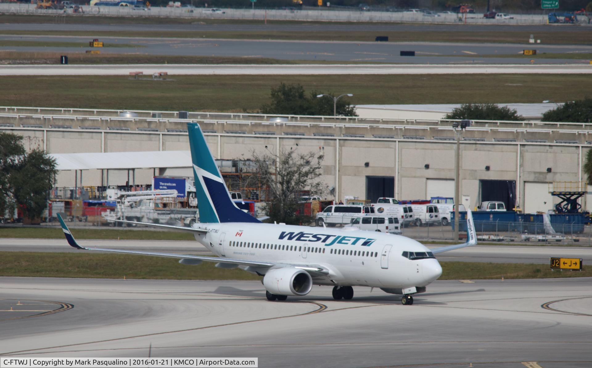 C-FTWJ, 2007 Boeing 737-7CT C/N 30713, Boeing 737-700