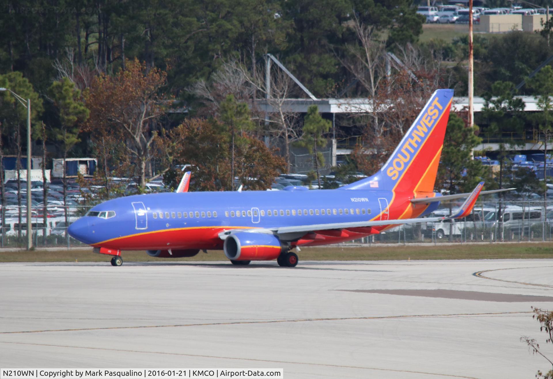 N210WN, 2005 Boeing 737-7H4 C/N 34162, Boeing 737-700