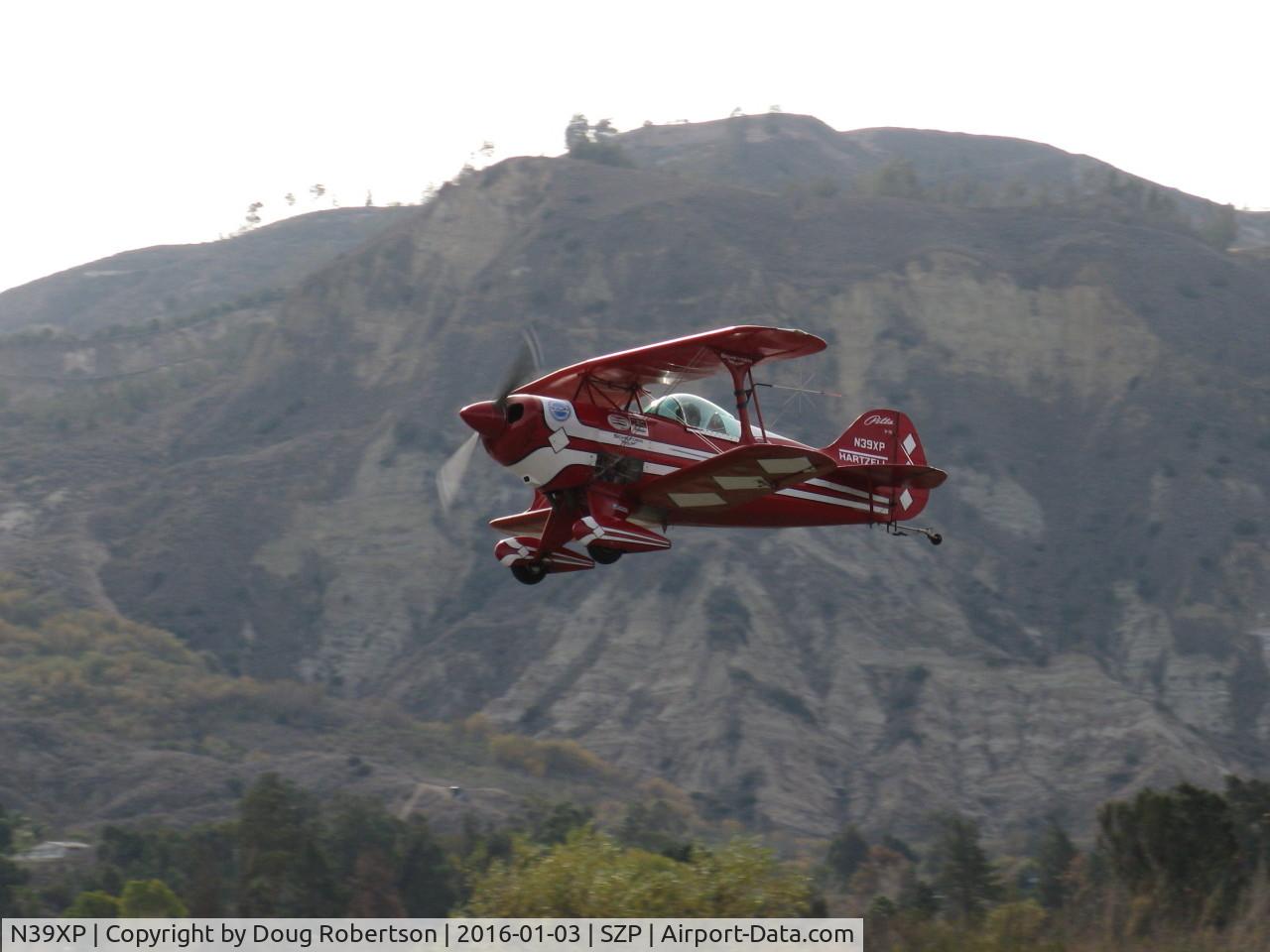 N39XP, 1976 Pitts S-1S Special C/N K-039, 1976 Kucki PITTS SPECIAL S-1S, Lycoming AEIO-360 180 Hp, takeoff climb Rwy 04