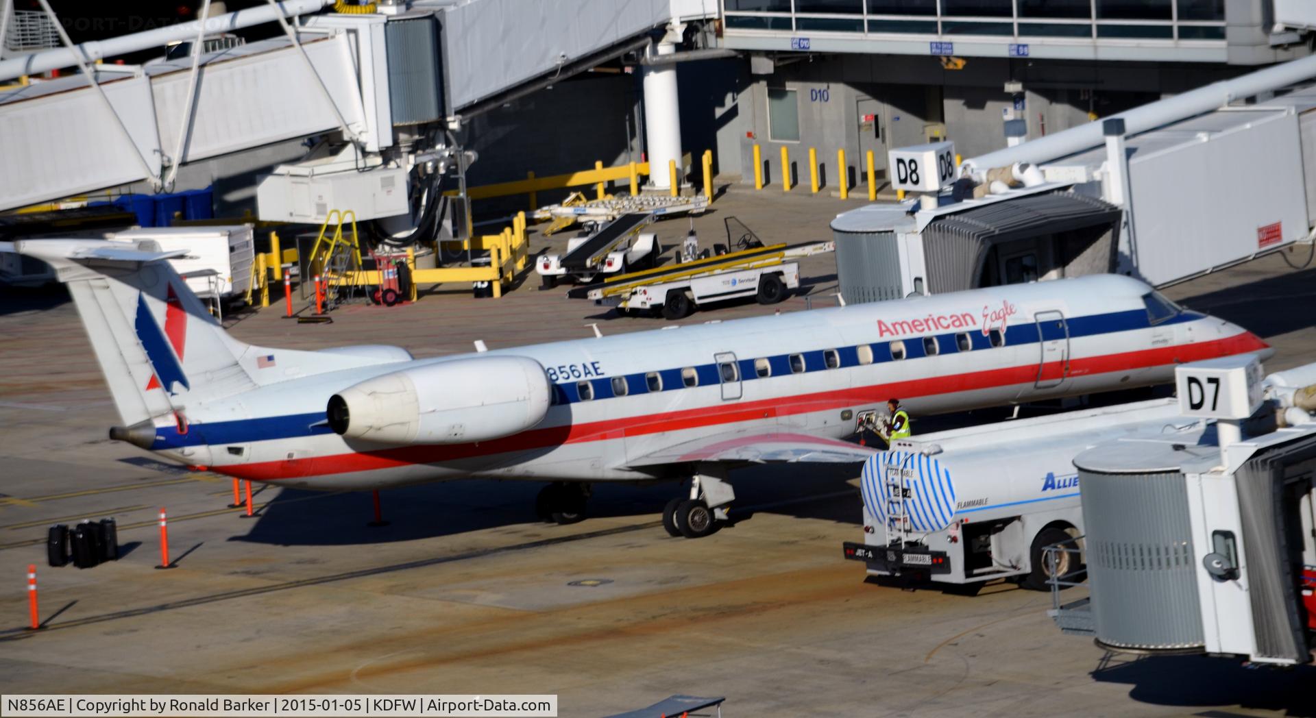N856AE, 2003 Embraer ERJ-140LR (EMB-135KL) C/N 145748, Gate D8 DFW