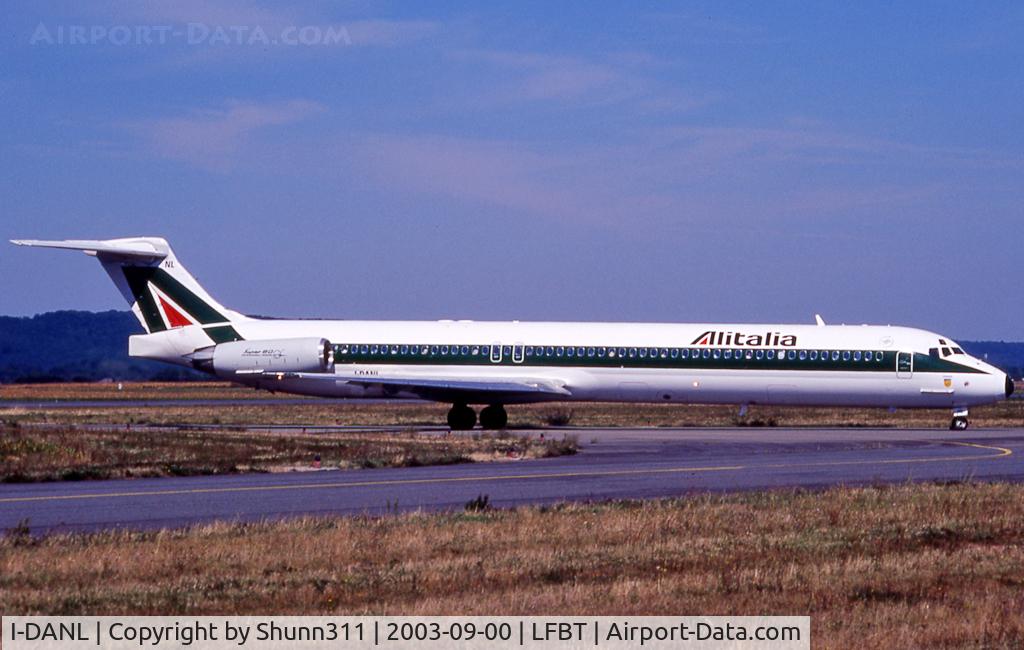 I-DANL, 1992 McDonnell Douglas MD-82 (DC-9-82) C/N 52178, Taxiing to the Terminal...
