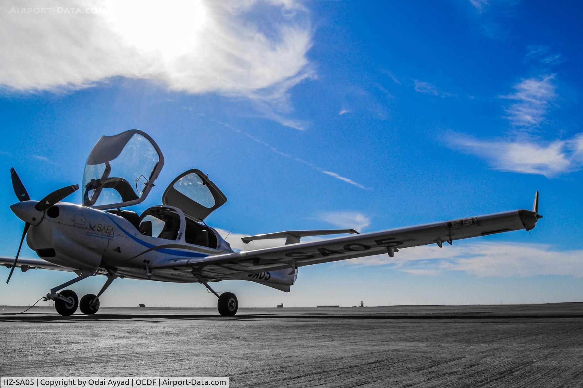 HZ-SA05, Diamond DA-40NG Diamond Star C/N 40.N065, late after noon with almost clear blue skys