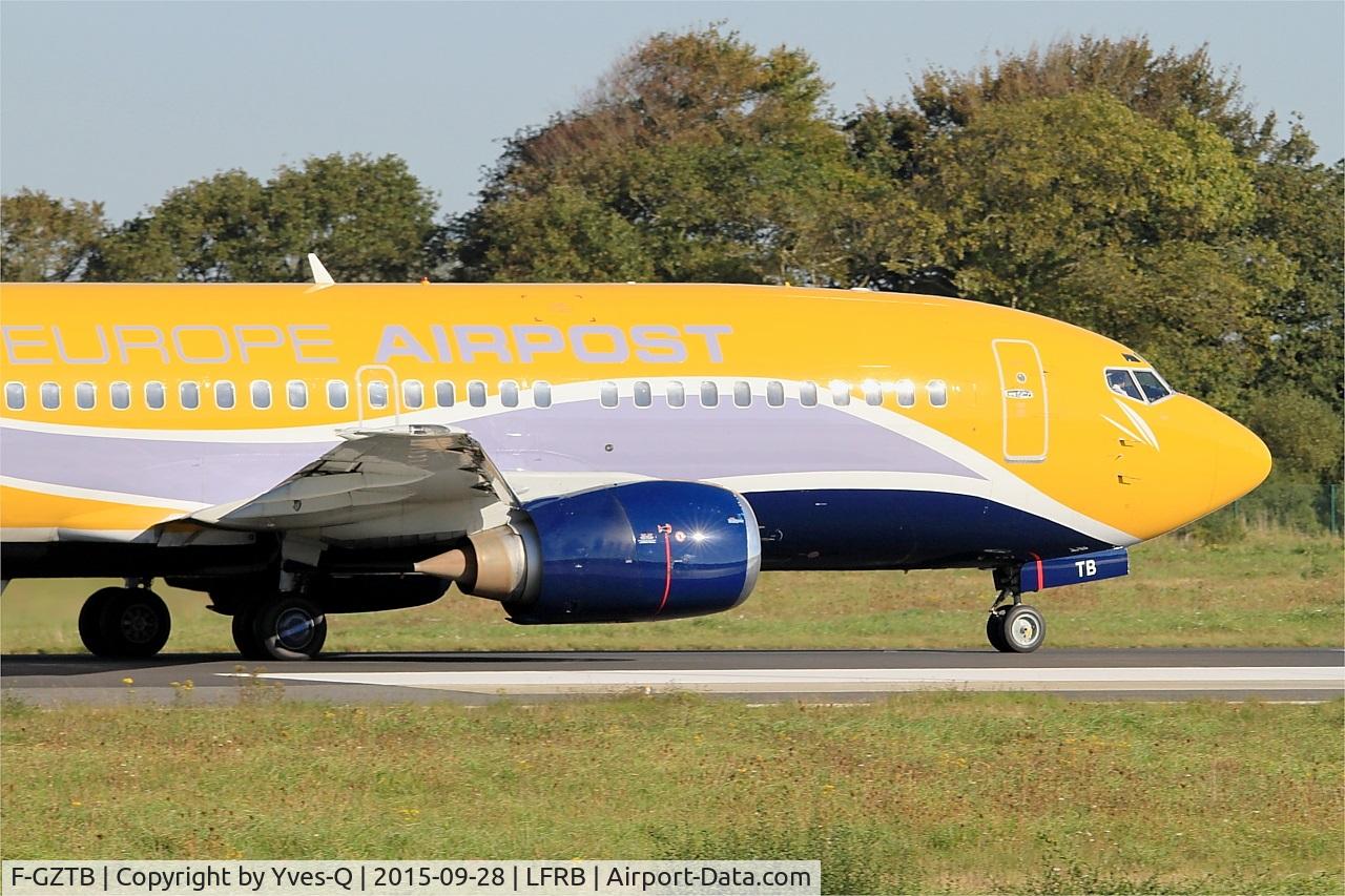 F-GZTB, 1999 Boeing 737-33V C/N 29336, Boeing 737-33V, Take off run rwy 07R, Brest-Bretagne Airport (LFRB-BES)