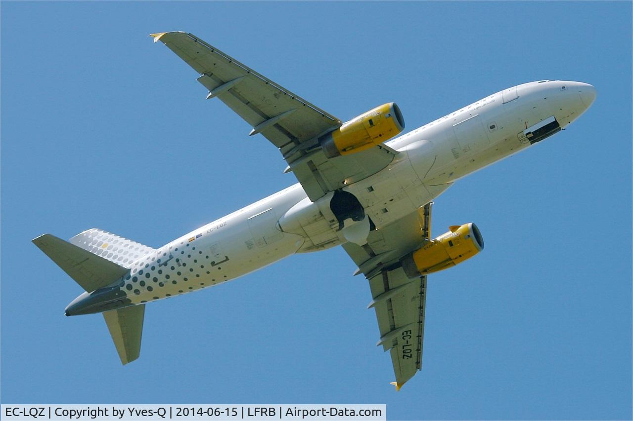 EC-LQZ, 2003 Airbus A320-232 C/N 1933, Airbus A320-232, Take off rwy 07R, Brest-Bretagne Airport (LFRB-BES)