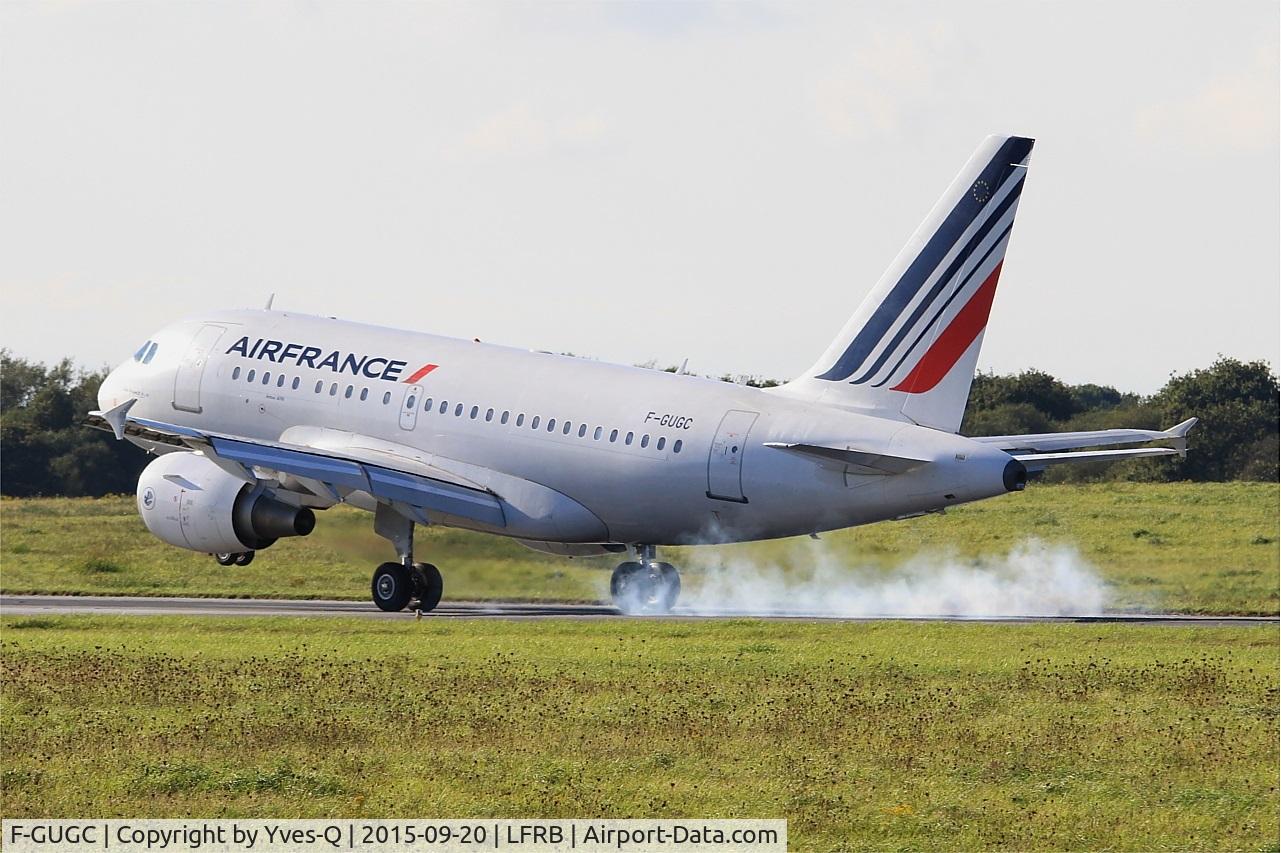 F-GUGC, 2002 Airbus A318-111 C/N 2071, Airbus A318-111, Landing rwy 25L, Brest-Bretagne airport (LFRB-BES)