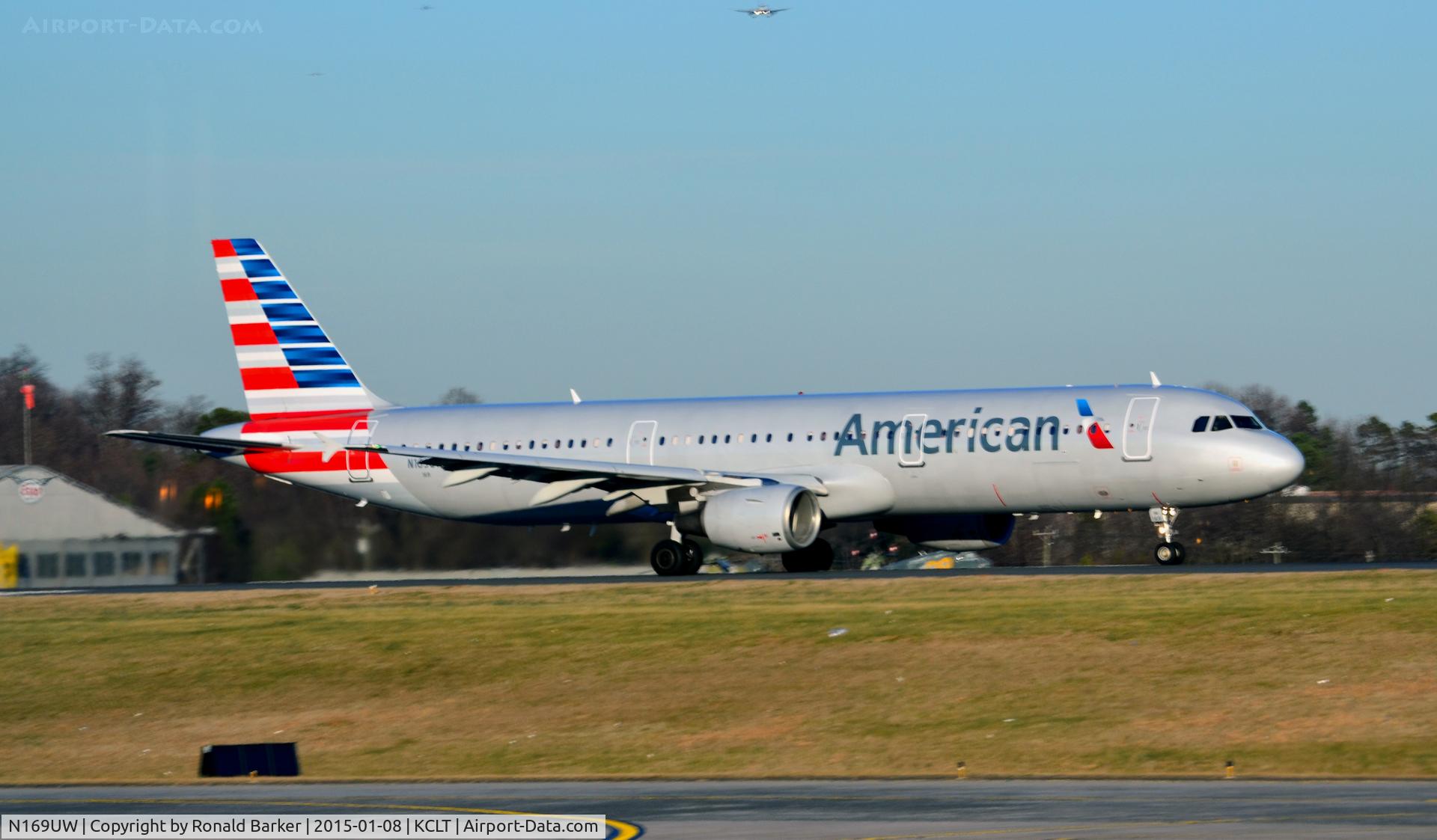 N169UW, 2001 Airbus A321-211 C/N 1455, Takeoff CLT
