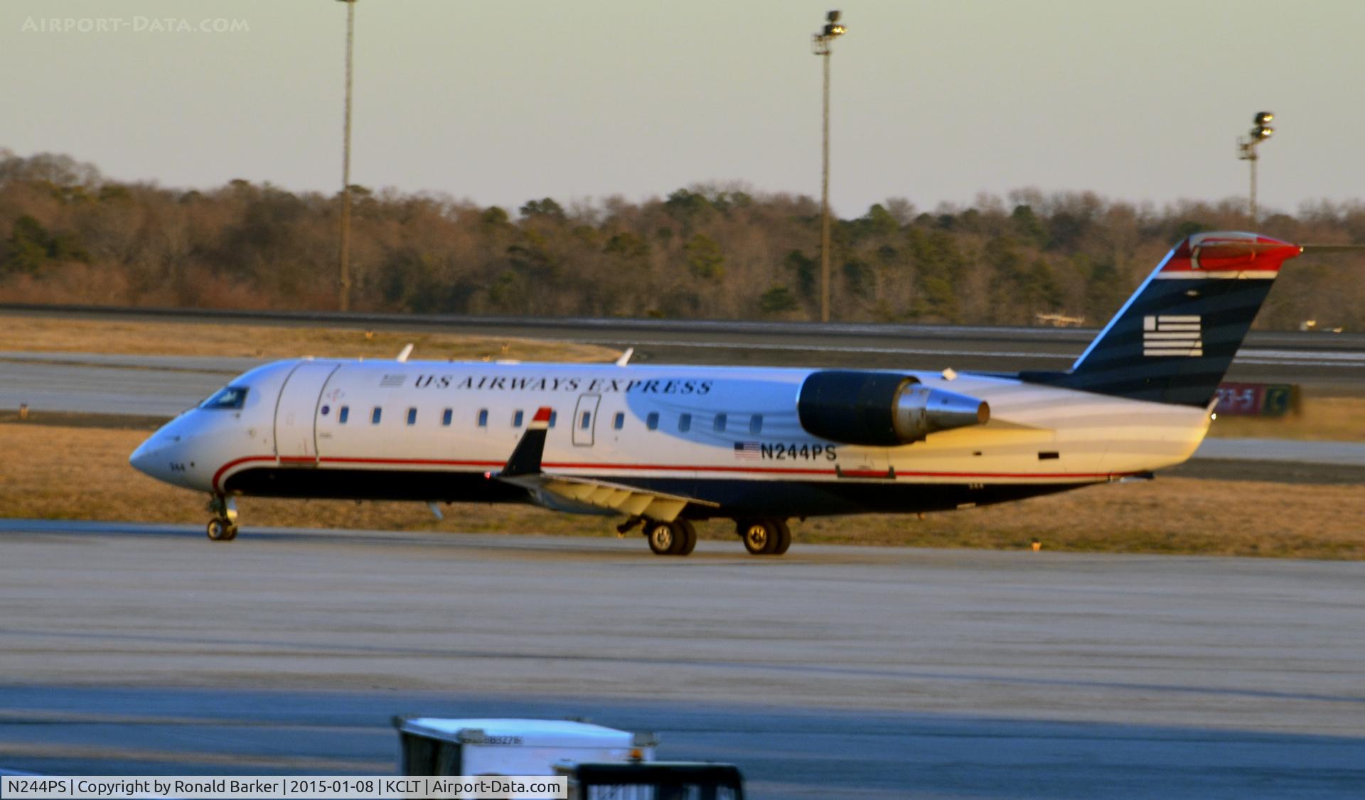 N244PS, 2004 Bombardier CRJ-200ER (CL-600-2B19) C/N 7912, Taxi CLT