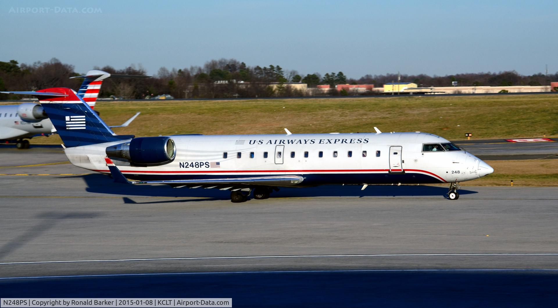 N248PS, 2004 Bombardier CRJ-200ER (CL-600-2B19) C/N 7925, Taxi CLT