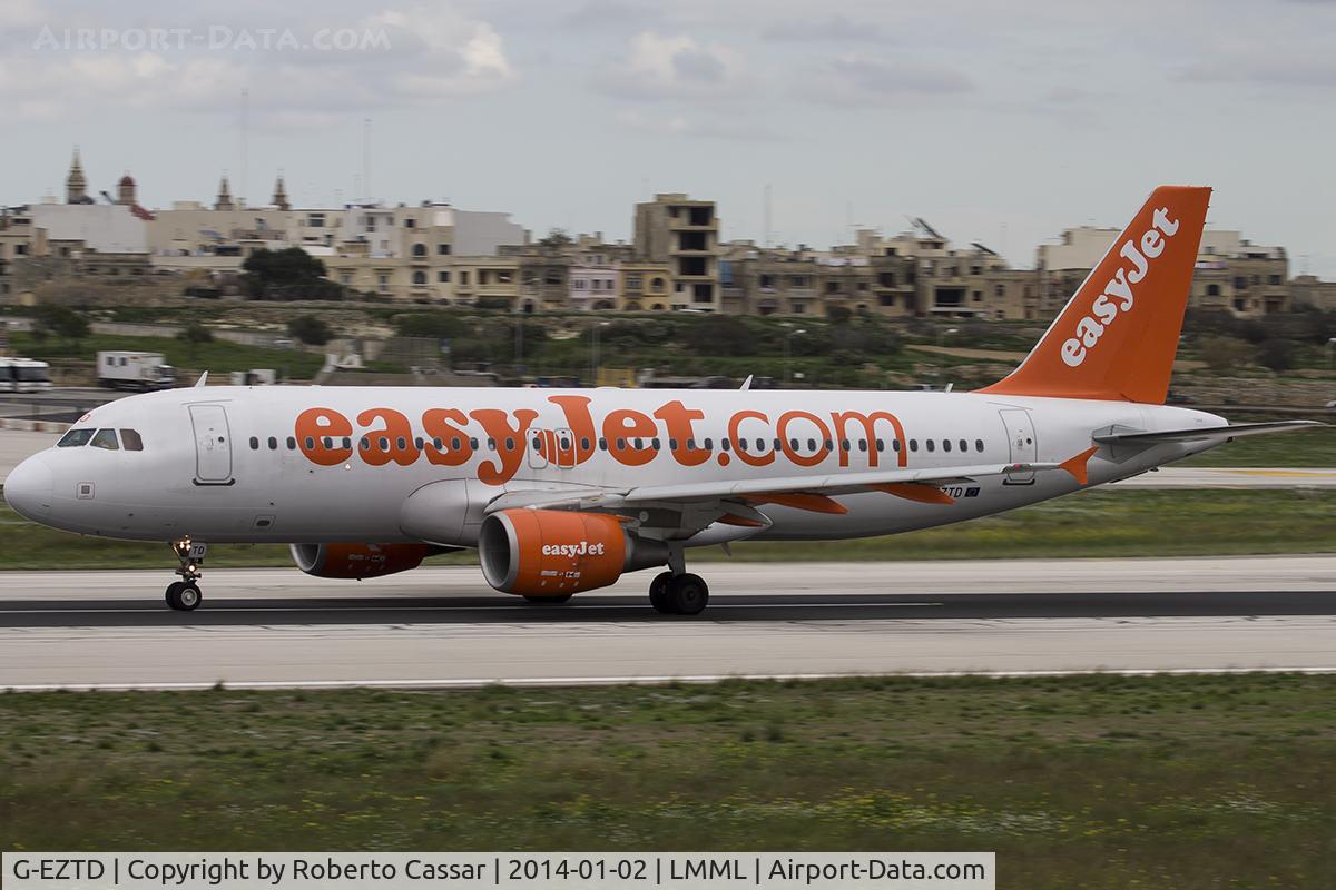 G-EZTD, 2009 Airbus A320-214 C/N 3909, Runway 31