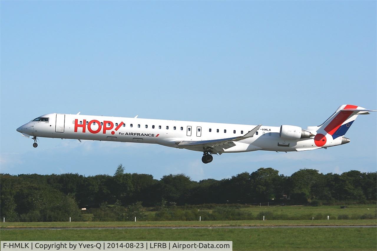 F-HMLK, 2011 Bombardier CRJ-1000EL NG (CL-600-2E25) C/N 19016, Canadair CRJ-1000, On final rwy 25L, Brest-Bretagne airport (LFRB-BES)