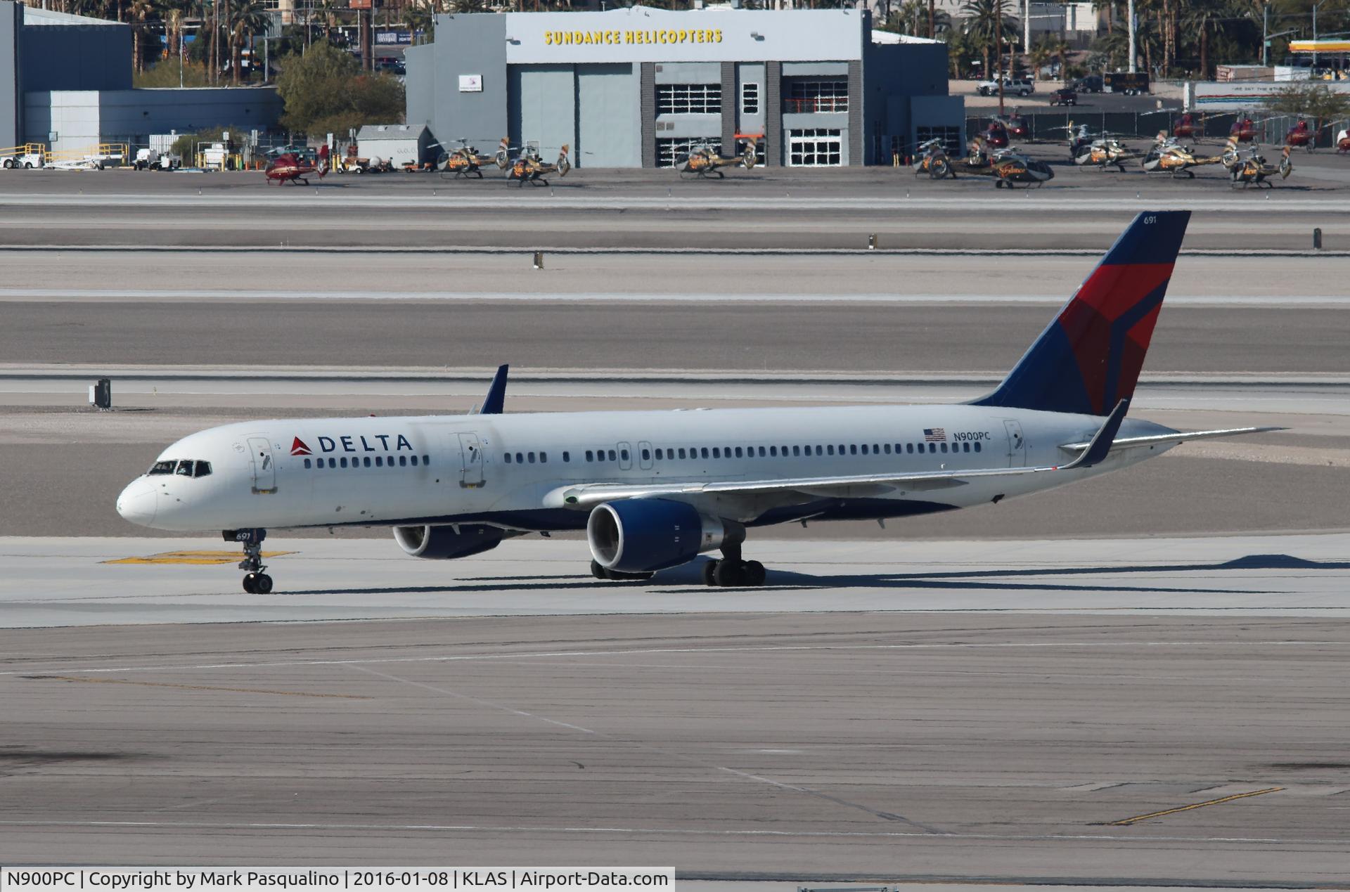 N900PC, 1997 Boeing 757-26D C/N 28446, Boeing 7757-200