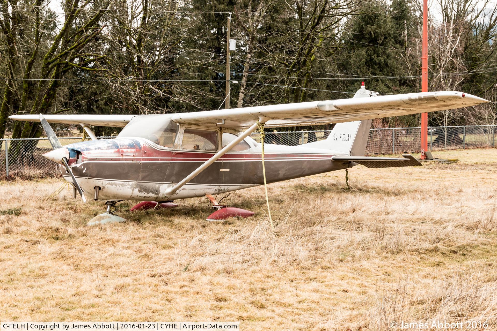 C-FELH, 1966 Cessna 172G C/N 17253670, 1966 Cessna 172G Skyhawk in much need of some attention at the Hope BC Airport