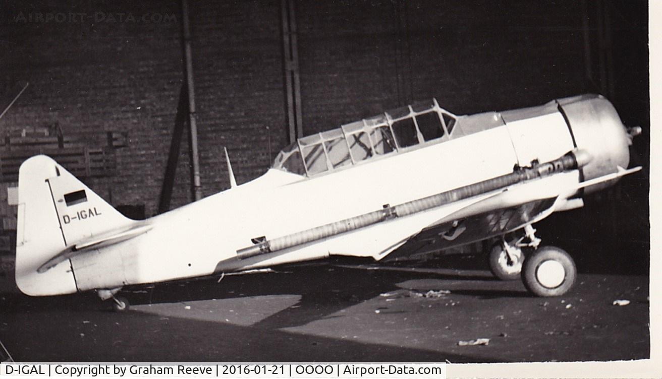 D-IGAL, 1942 North American AT-6A Texan C/N 78-6922, Recently discovered photograph.